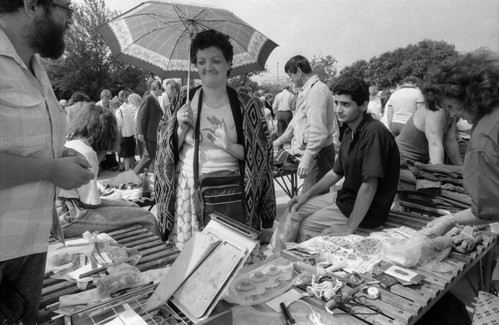 Hungary, Budapest XI., Etele tér, "KGST-piac"., 1990, Erdei Katalin, market, Budapest, Polish market, Fortepan #76176