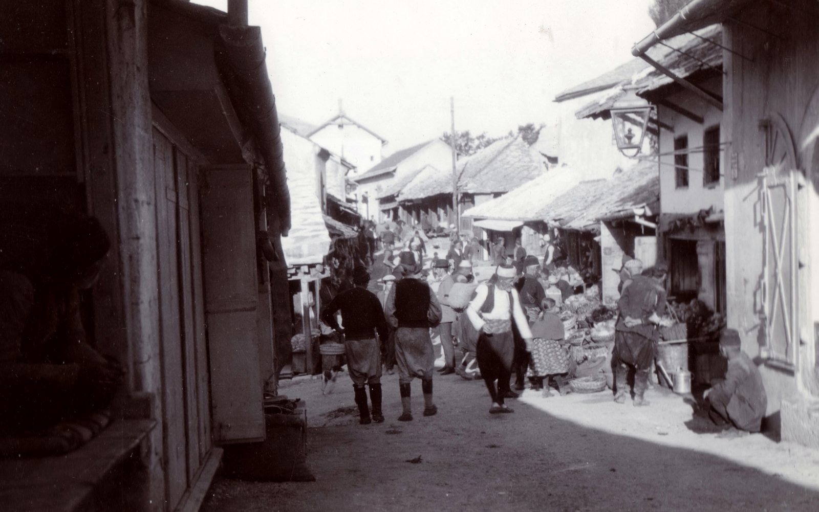 Bosnia and Herzegovina, Mostar, bazár., 1903, Fortepan, street view, genre painting, bazaar, back, Fortepan #76333