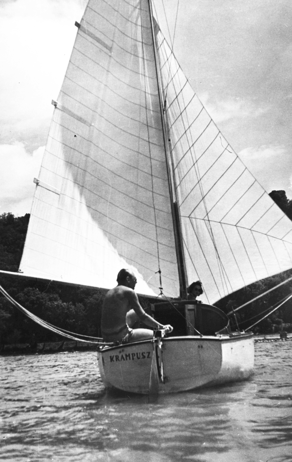 Hungary,Lake Balaton, 15-ös túra yolle hátszélben., 1949, Vojnich Pál, label, sailboat, Fortepan #76374