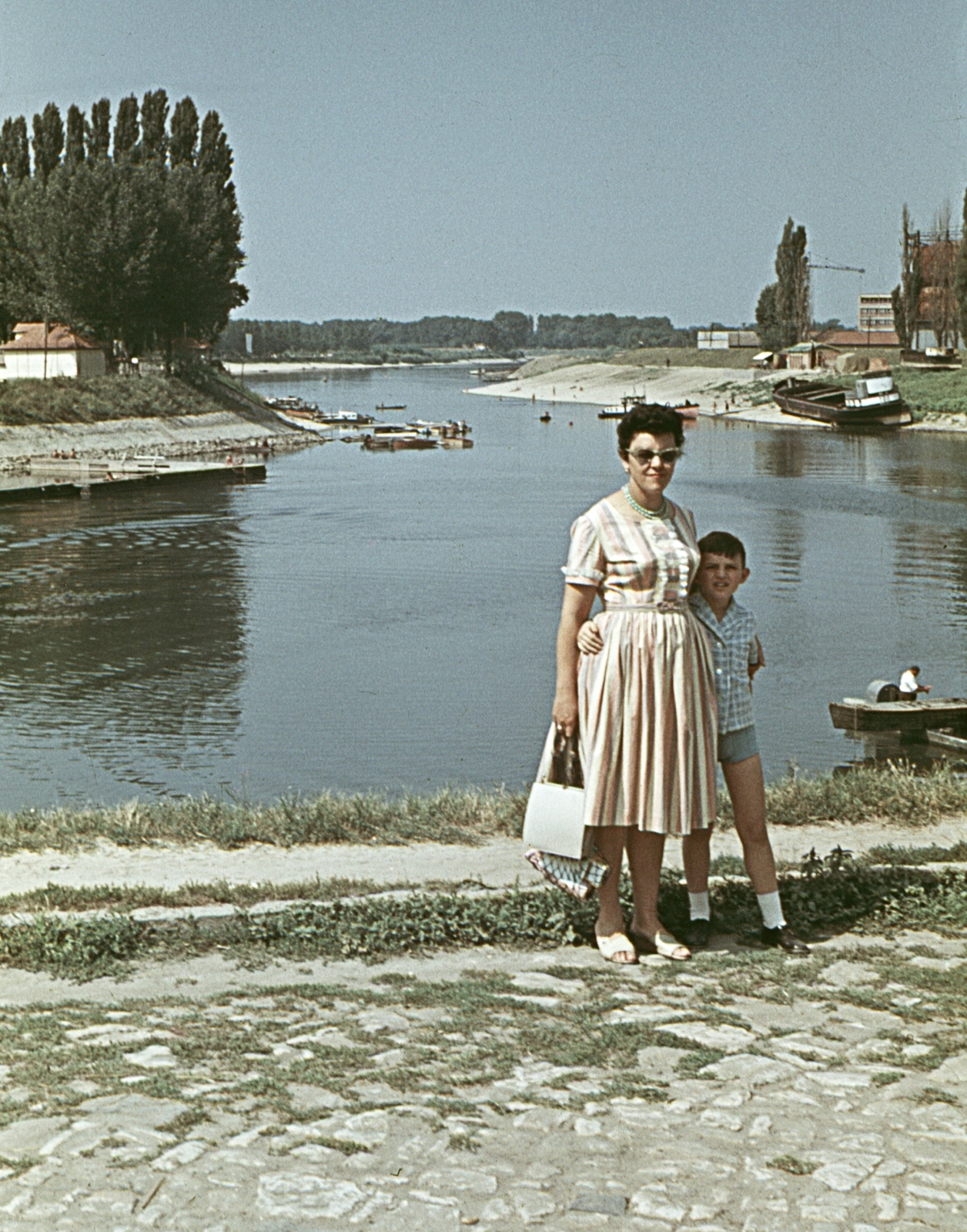 Hungary, Baja, Sugovica (Kamarás-Duna) a Halászpart felől nézve., 1966, Erky-Nagy Tibor, colorful, Fortepan #76726