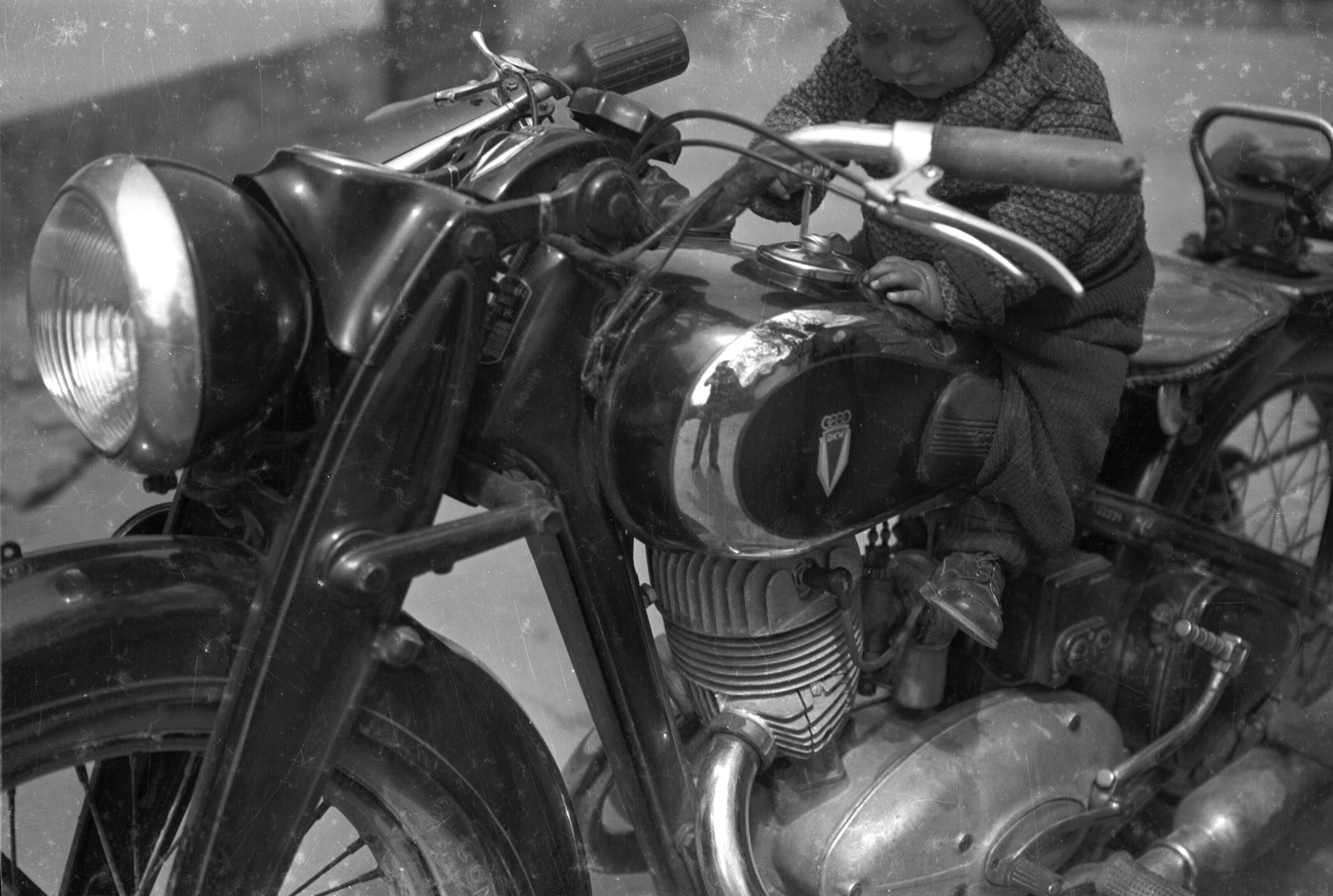 1947, Erky-Nagy Tibor, DKW-brand, motorcycle, kid, Fortepan #76751