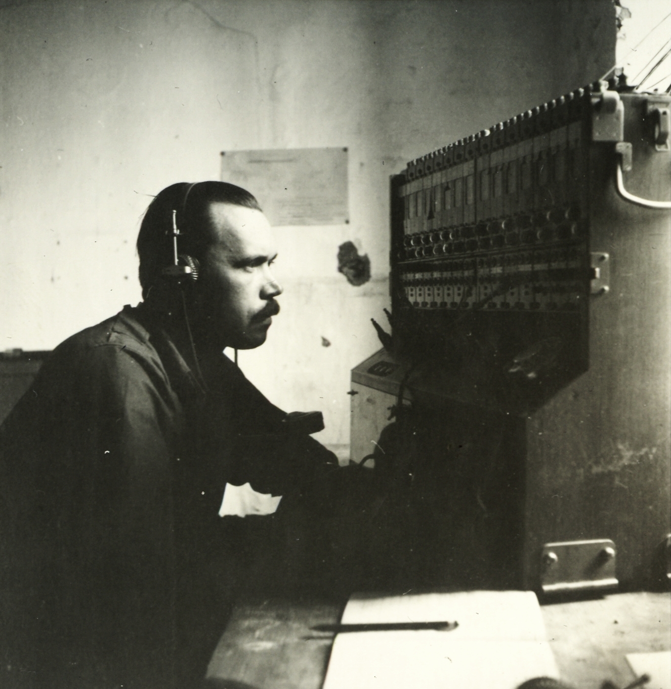 1940, Klenner Aladár, headset, radio soldier, telephone exchange, Fortepan #76832