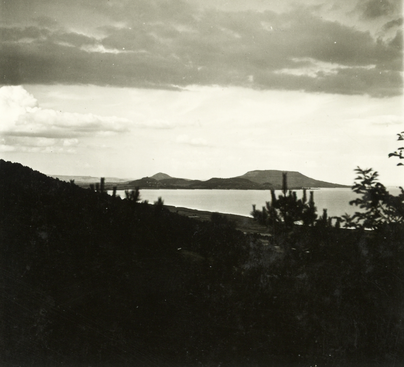 Hungary, Balatongyörök, kilátás Szigliget és a Badacsony felé., 1941, Klenner Aladár, Fortepan #76886
