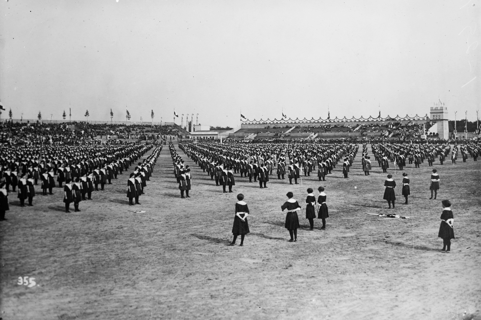 Czech Republik, Prague, Letná mező, VI. Sokol fesztivál., 1913, Library of Congress, flag, mass games, Fortepan #77125