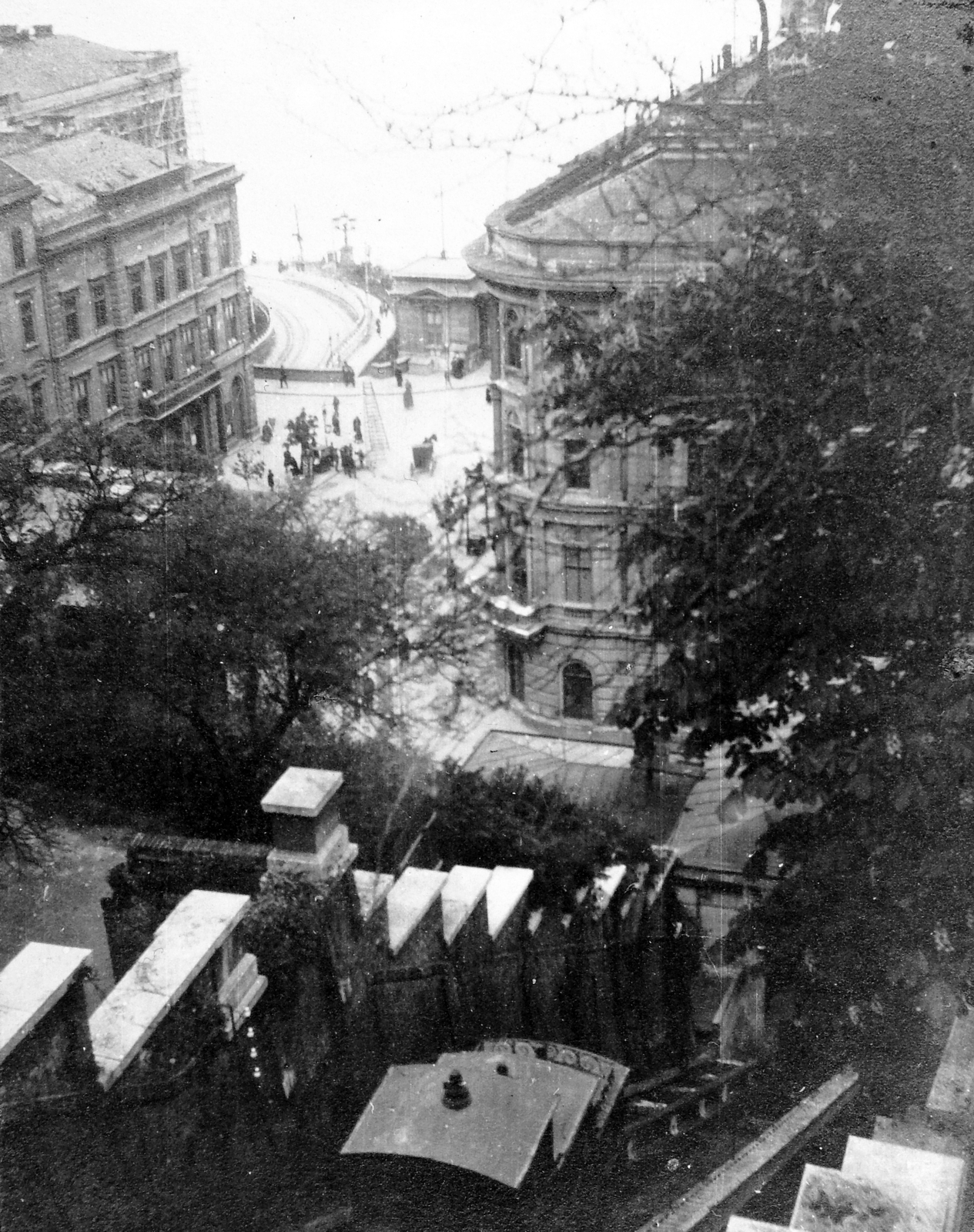 Magyarország, Budapest I., a Budai Hegypálya (később Budavári Sikló) a Várhegy oldalában a Clark Ádám tér felé nézve., 1928, Fortepan, Budapest, felülnézet, Fortepan #7749