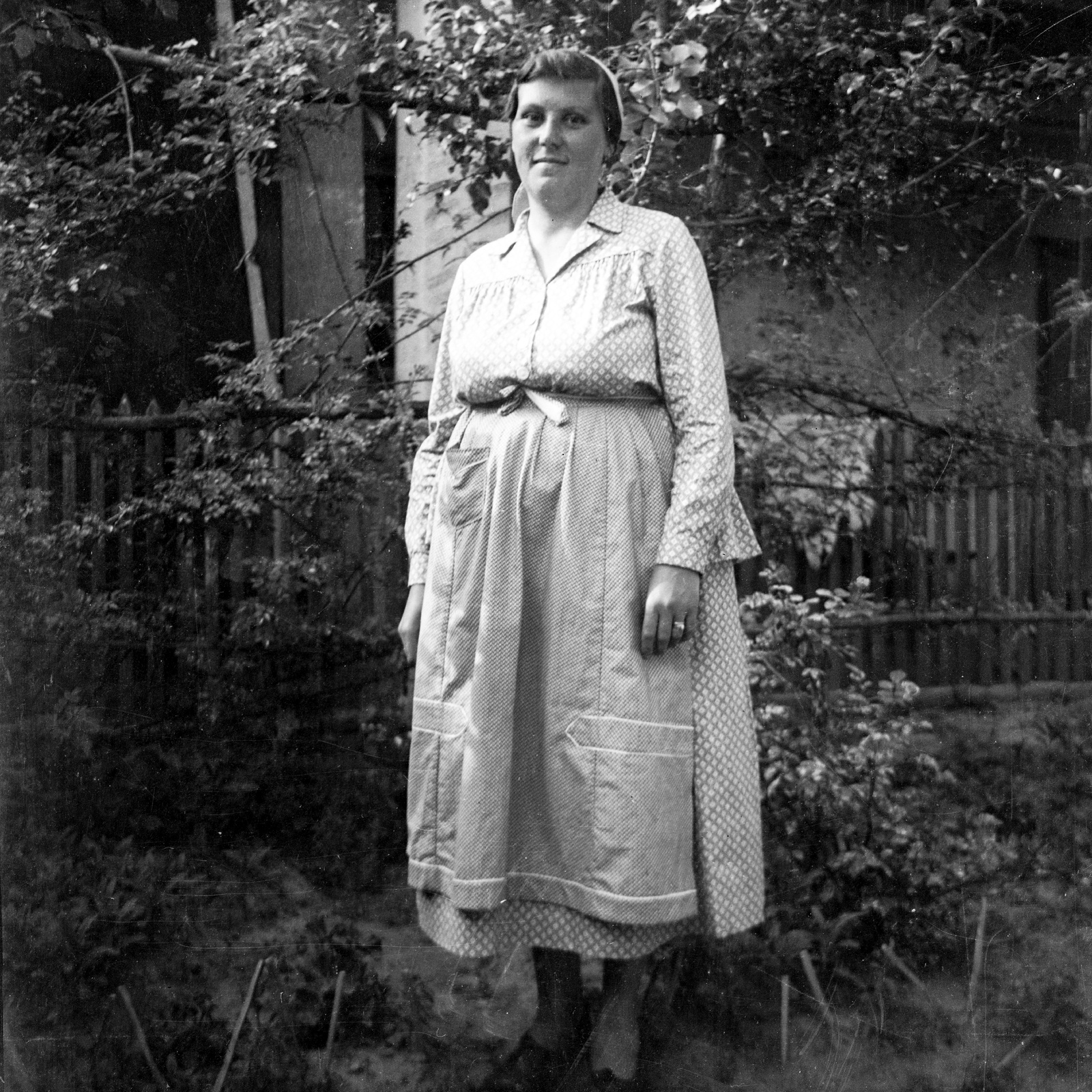 1949, Magyari László/Jánoshalmi Fotótár, lady, apron, Fortepan #77609