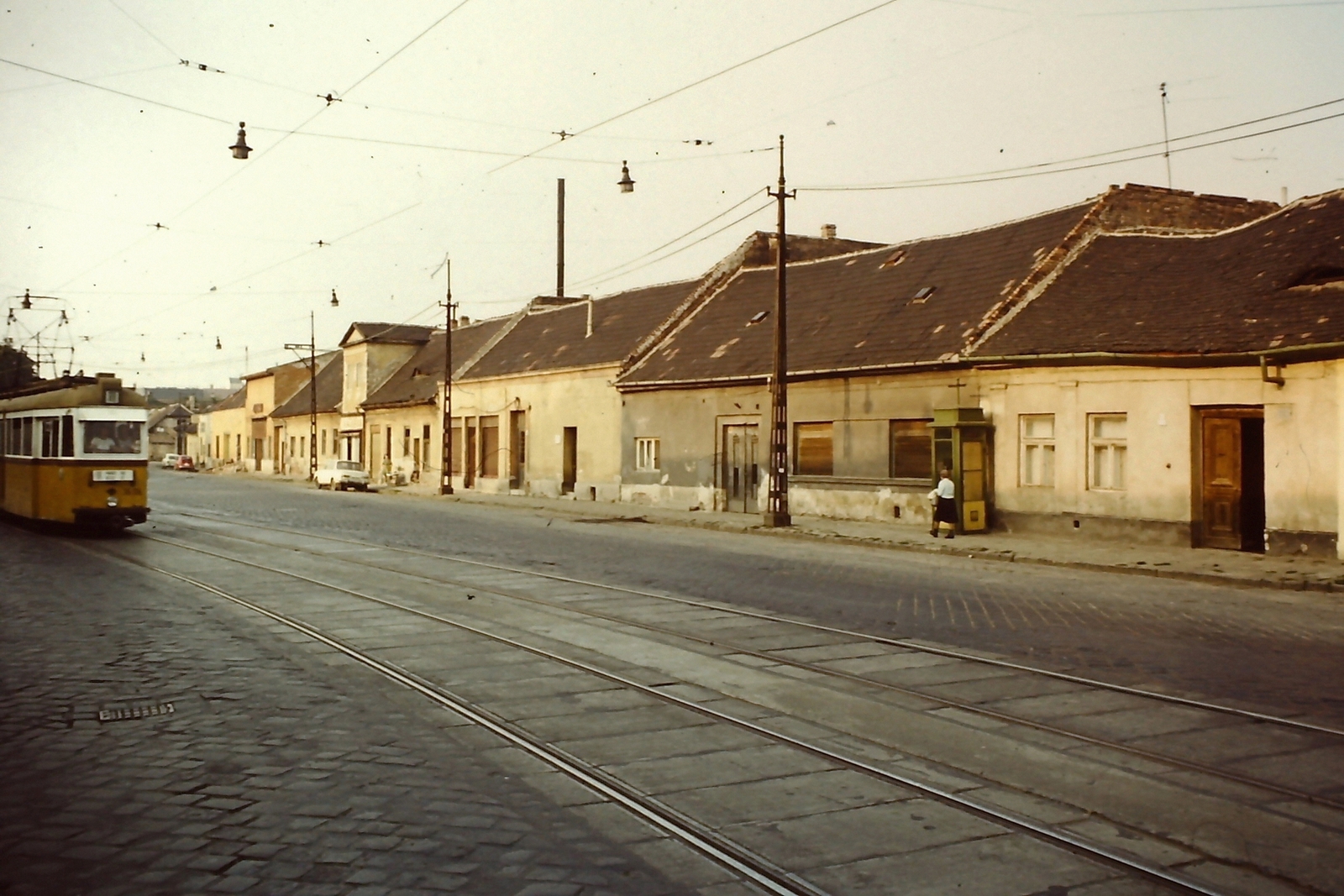 Hungary, Óbuda, Budapest III., Bécsi út a Szépvölgyi út felől a Nagyszombat utca felé nézve., 1975, Ed Sijmons, colorful, tram, Stuka tramway, Budapest, Fortepan #77790