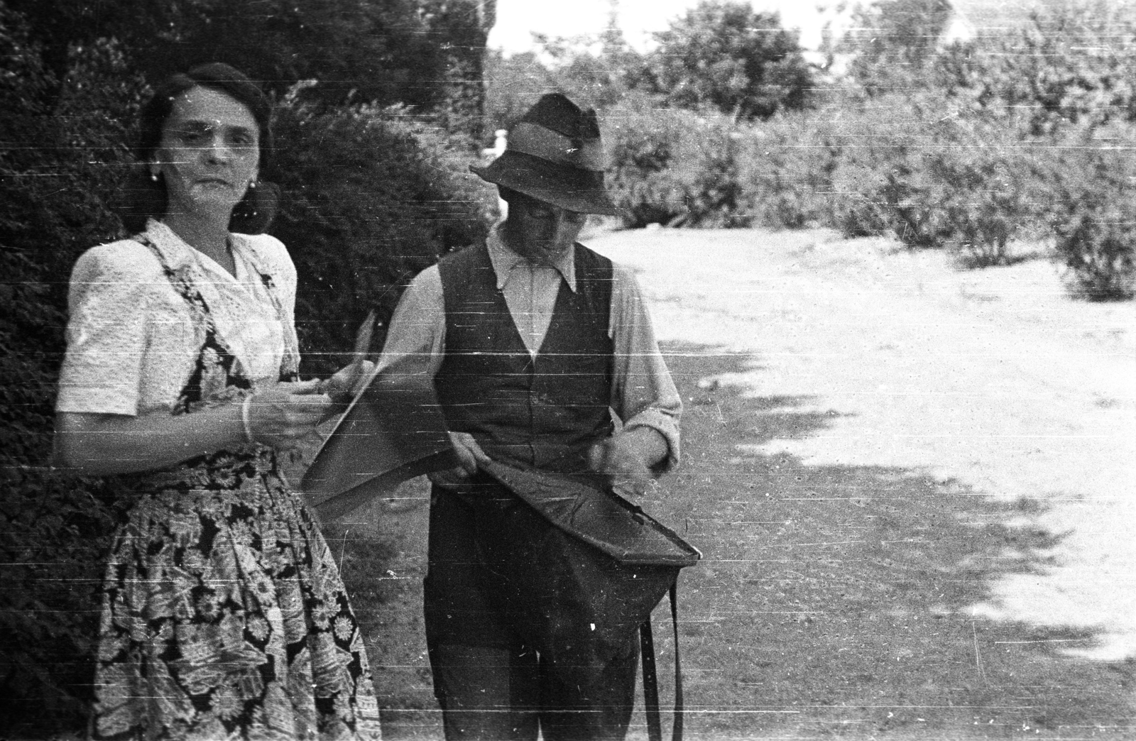 1937, Fortepan, portrait, hat, summer, man, lady, skirt, postman, earring, bracelet, vest, Fortepan #77855