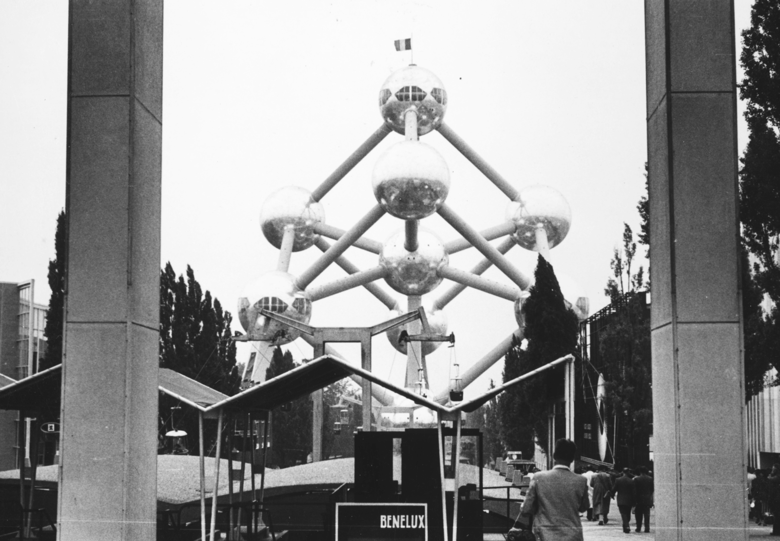 Belgium, Brüsszel, Világkiállítás (EXPO 58), Heysel park, Atomium emlékmű., 1958, Fülöp Imre, Kalocsai István, emlékmű, nemzetközi vásár, kiállítás, vasszerkezet, André Waterkeyn-terv, André Polak-terv, Jean Polak-terv, Fortepan #77988