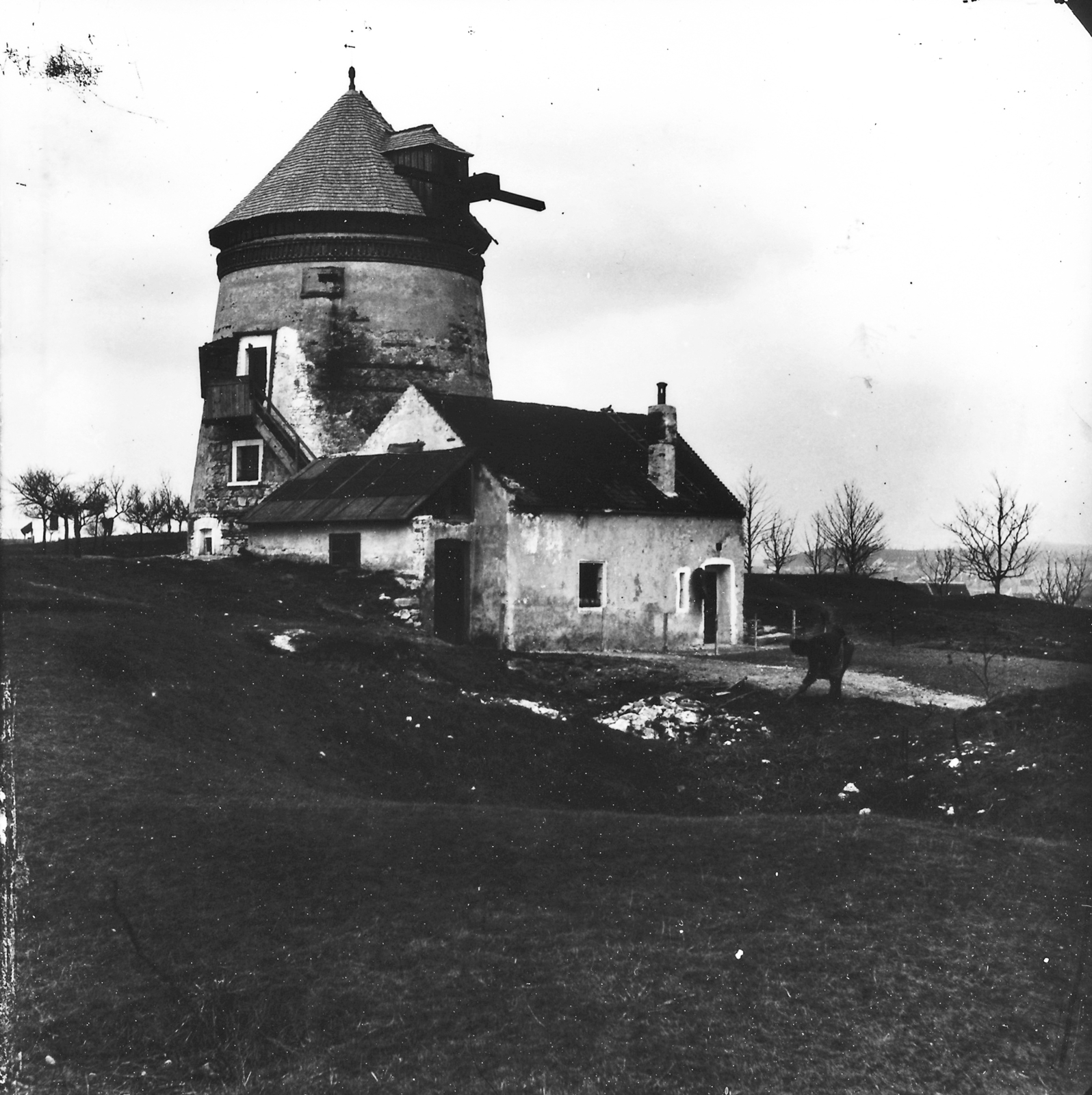 Magyarország, Sopron, Kuruc-domb, az egykori malom (később meteorológiai állomás)., 1900, Csigó Gergely, épület, szélmalom, Fortepan #78055
