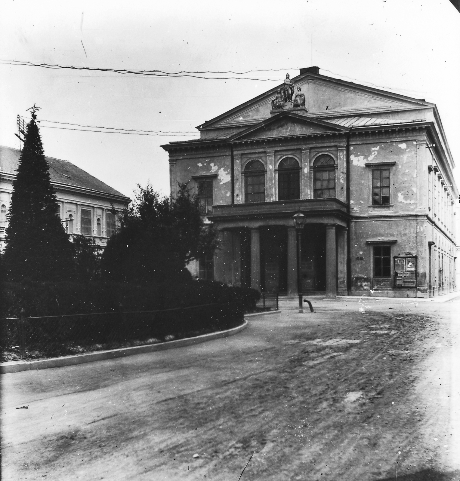 Magyarország, Sopron, Petőfi (Színház) tér, Petőfi (ekkor Városi) Színház., 1900, Csigó Gergely, színház, timpanon, Franz Lössl-terv, Fortepan #78056