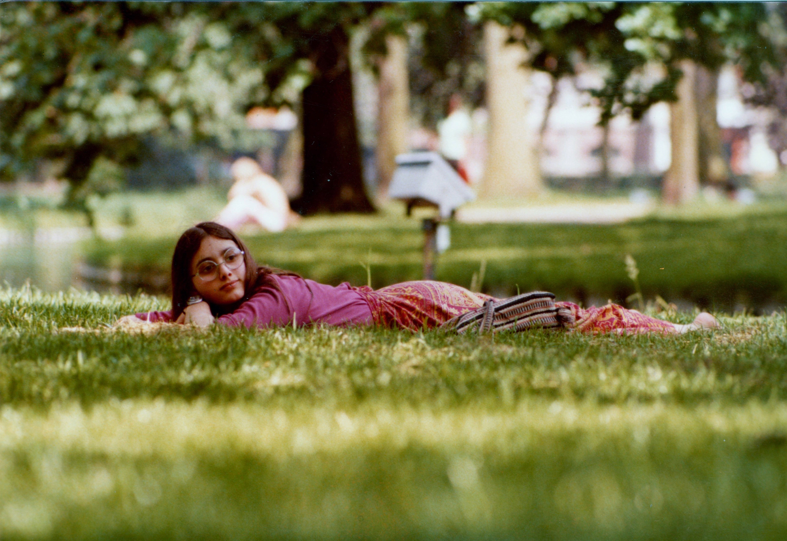Netherlands, 1983, Sándor Dávid, colorful, glasses, girl, lawn, Fortepan #78202