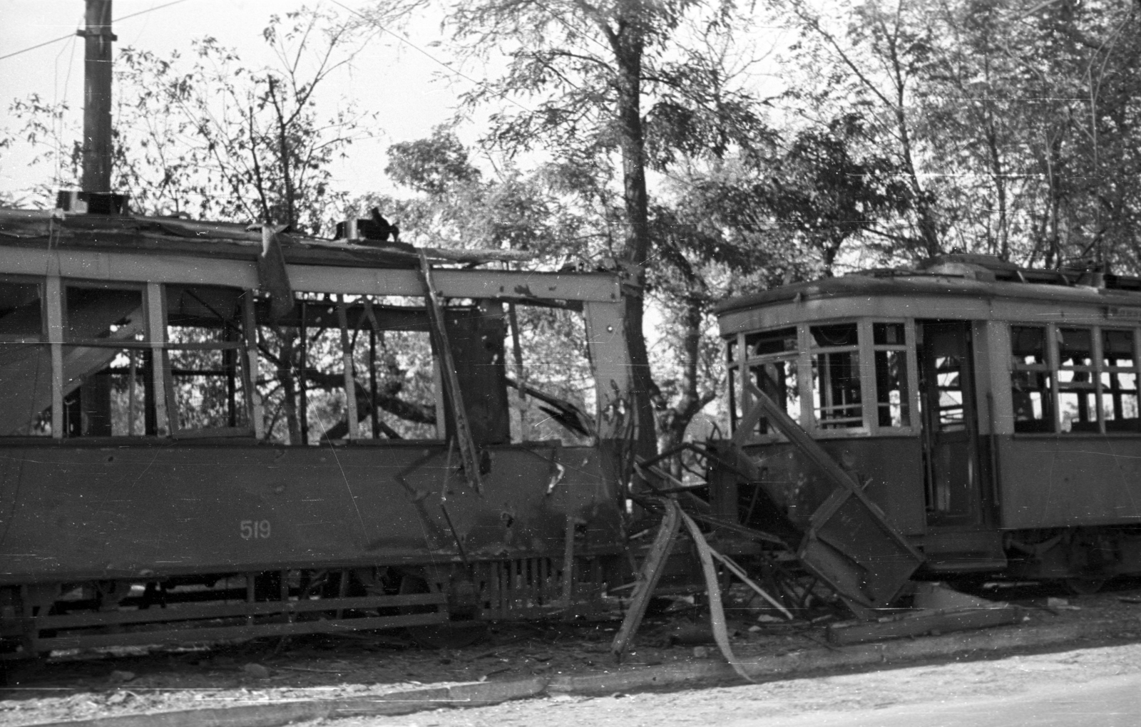 Ukraine, Dnipro, 1941, Berkó Pál, war damage, tram, second World War, wreck, Fortepan #78379