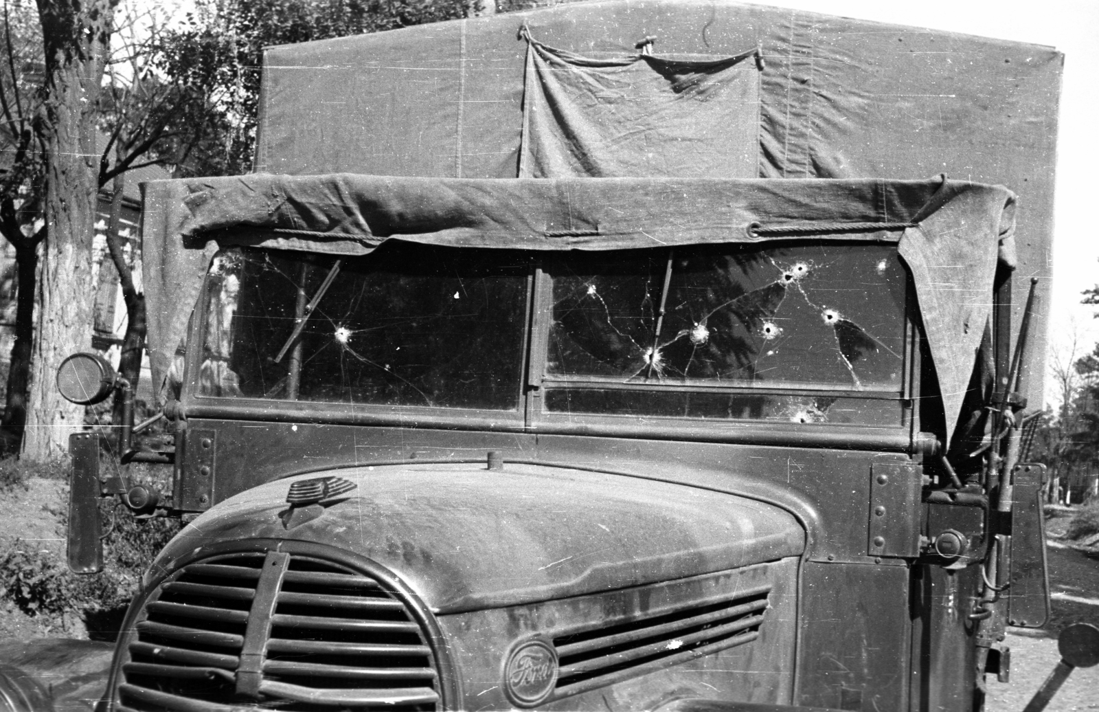 Ukraine, 1941, Berkó Pál, war damage, German brand, commercial vehicle, Ford-brand, eastern front, Fortepan #78389