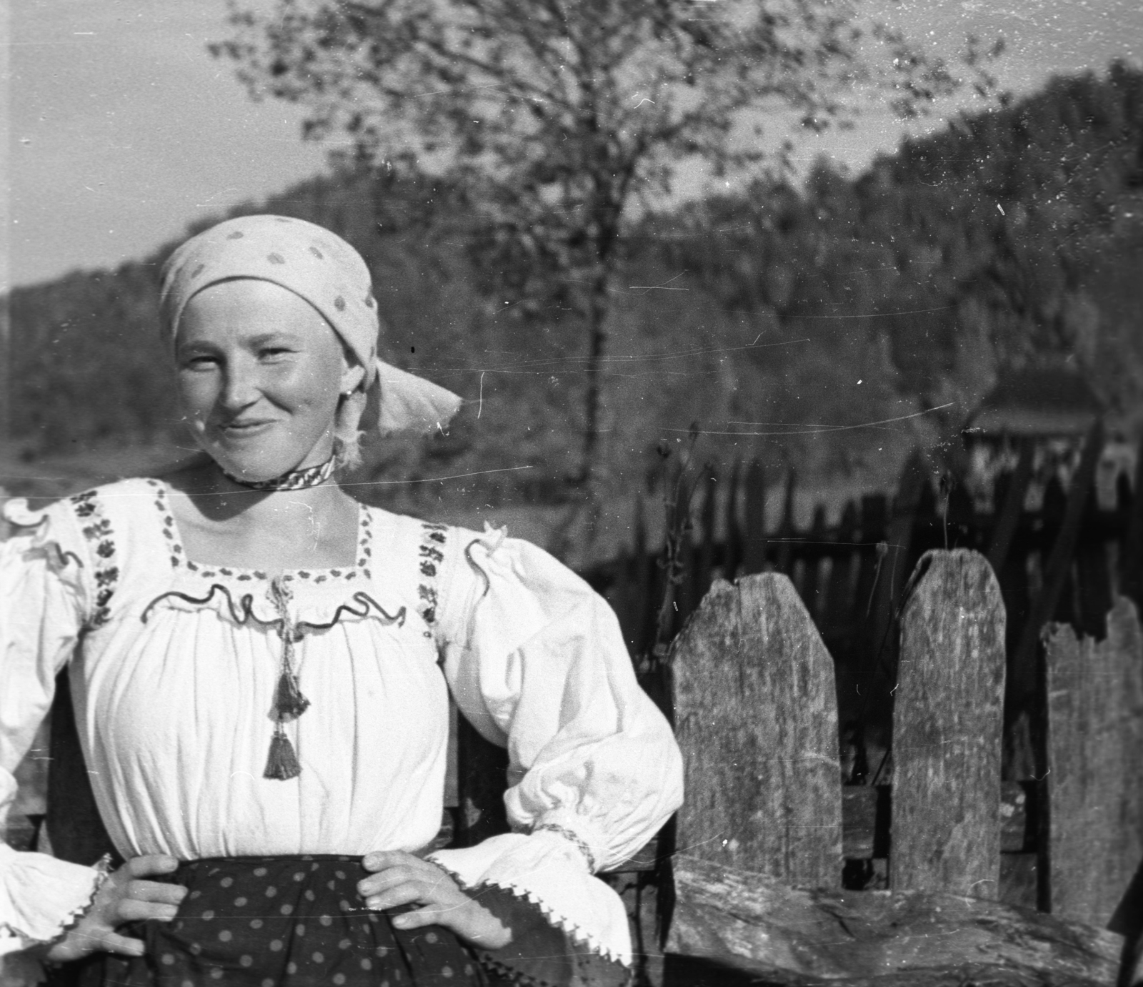 1939, Berkó Pál, folk costume, girl, Fortepan #78481