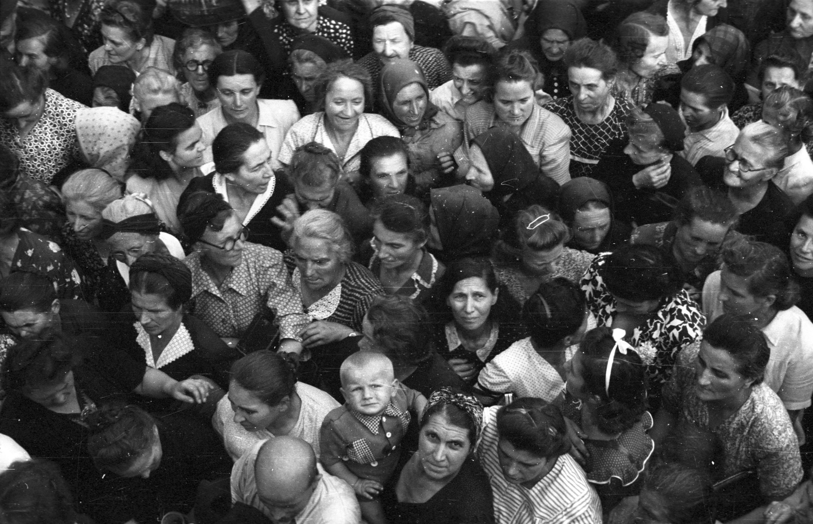 1946, Berkó Pál, tömeg, Fortepan #78769