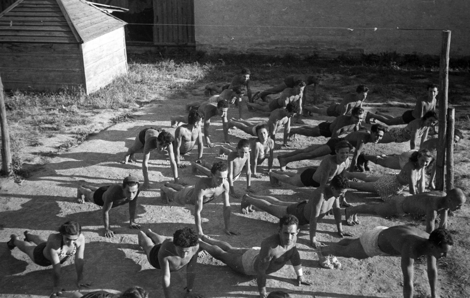 1947, Berkó Pál, exercise, half-naked, Fortepan #78794