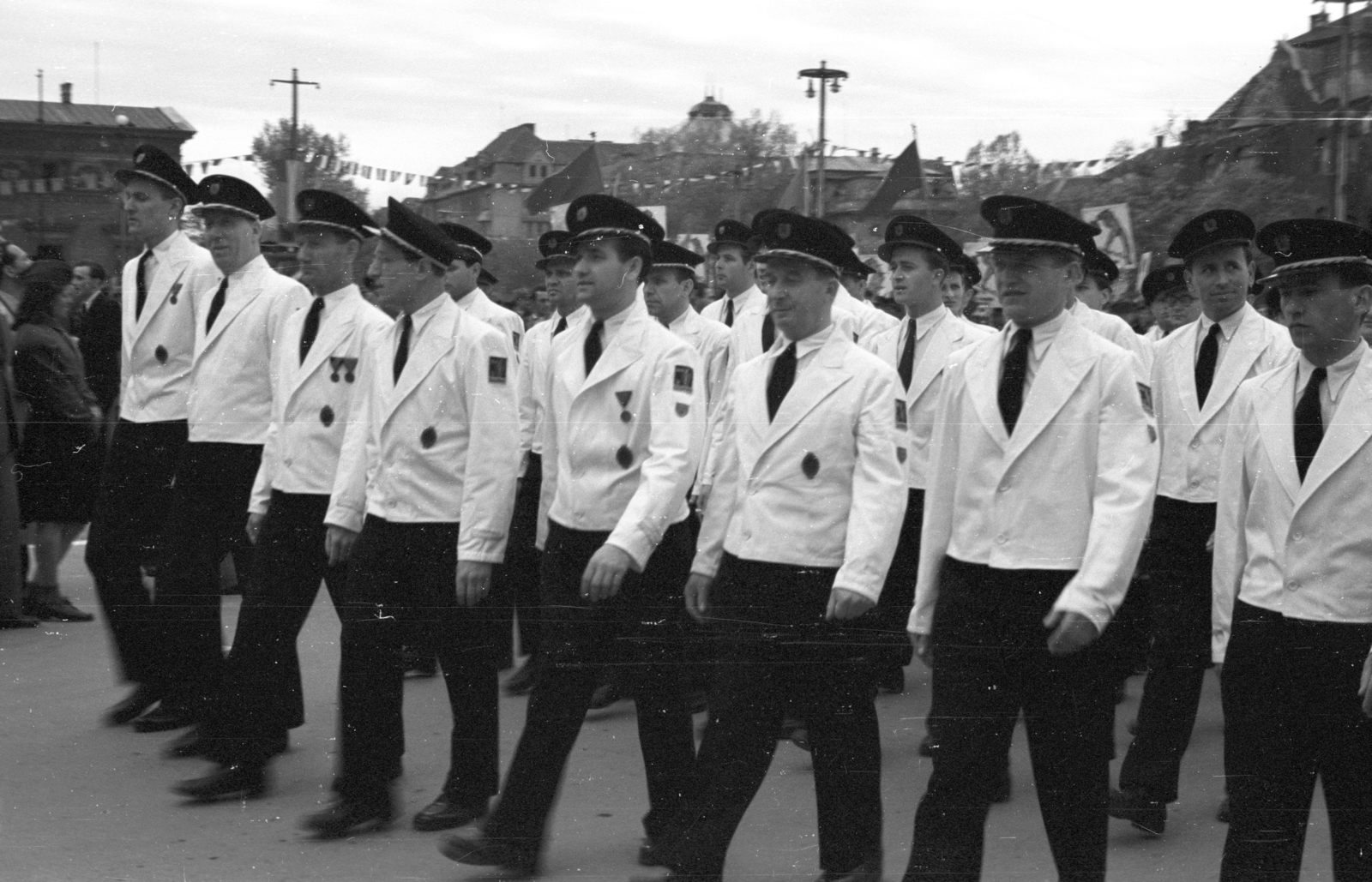 Hungary, Budapest XIV., Hősök tere, május 1-i ünnepség., 1947, Berkó Pál, Budapest, march, height chart, Fortepan #78879