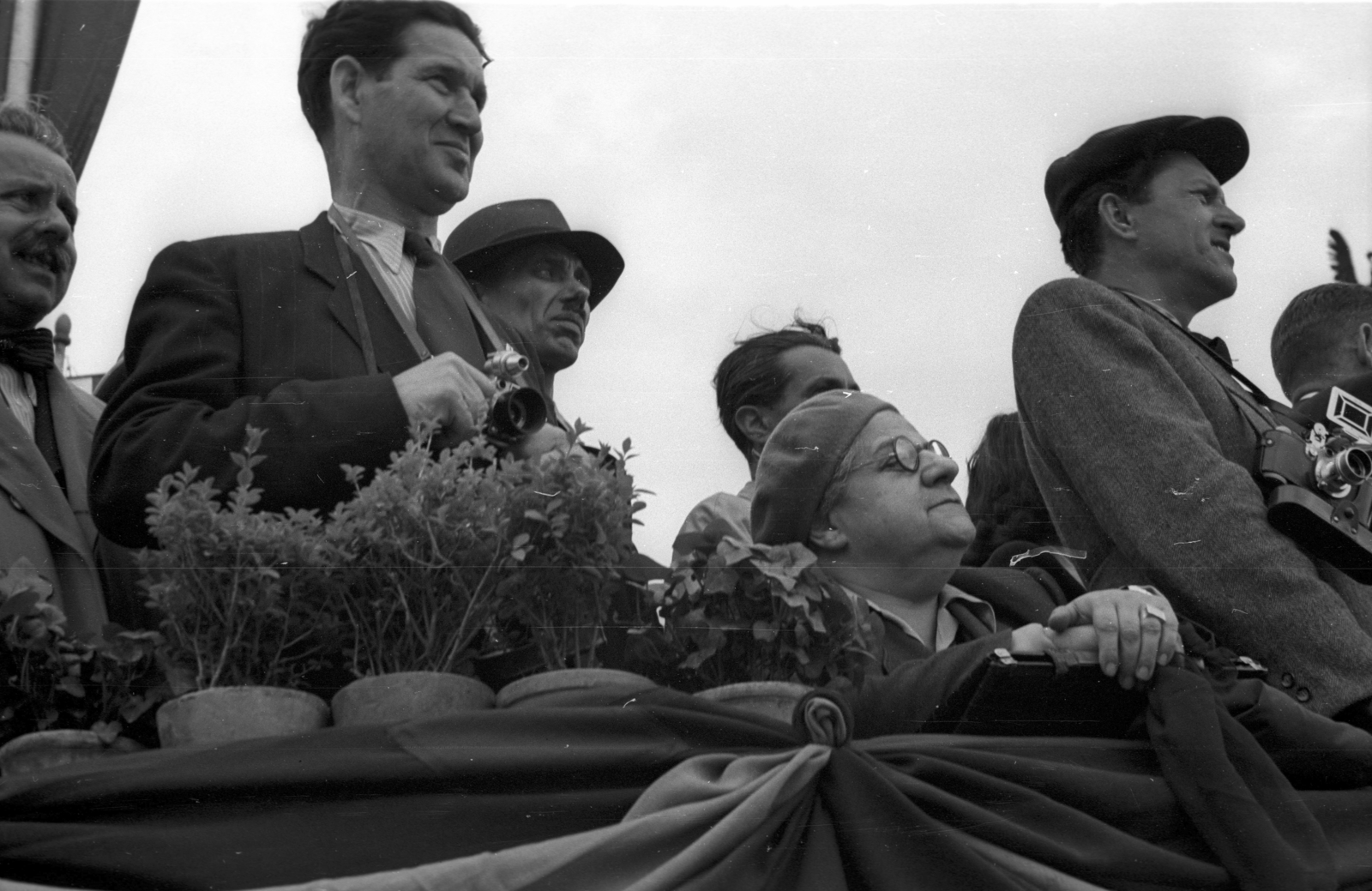Hungary, Budapest XIV., Hősök tere, május 1-i ünnepség. A tribünön középen Gárdos Mariska író, újságíró, politikus., 1947, Berkó Pál, Budapest, celebrity, Fortepan #78963