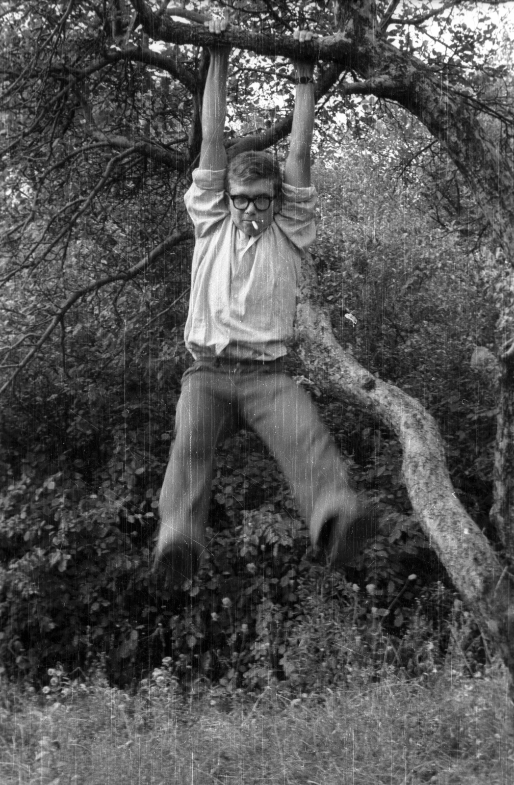 1965, Berkó Pál, glasses, jesting, man, dangling, Fortepan #79020