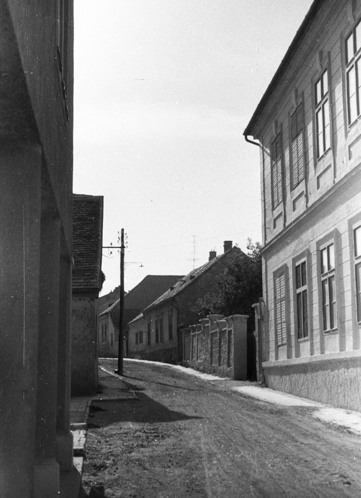 Hungary,Lake Balaton, Keszthely, az Iskola utca a Kossuth Lajos utca felől nézve., 1965, Berkó Pál, Fortepan #79251