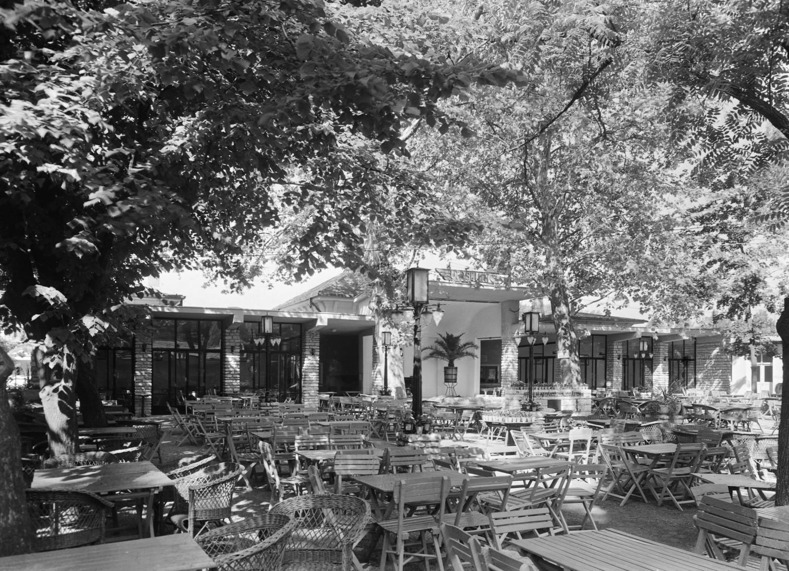 Hungary,Lake Balaton, Siófok, Mártírok útja, Matróz Étterem., 1959, UVATERV, Fortepan #79566