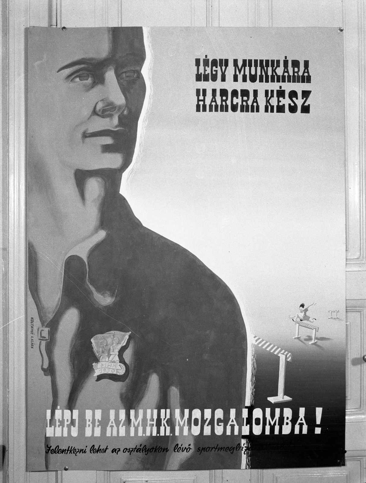 Hungary, Budapest VII., Rákóczi út 58., a felvétel az ÁMTI (Állami Mélyépítéstudományi Tervező Intézet) irodaházában készült., 1950, UVATERV, poster, MHK movement, Budapest, Fortepan #79605