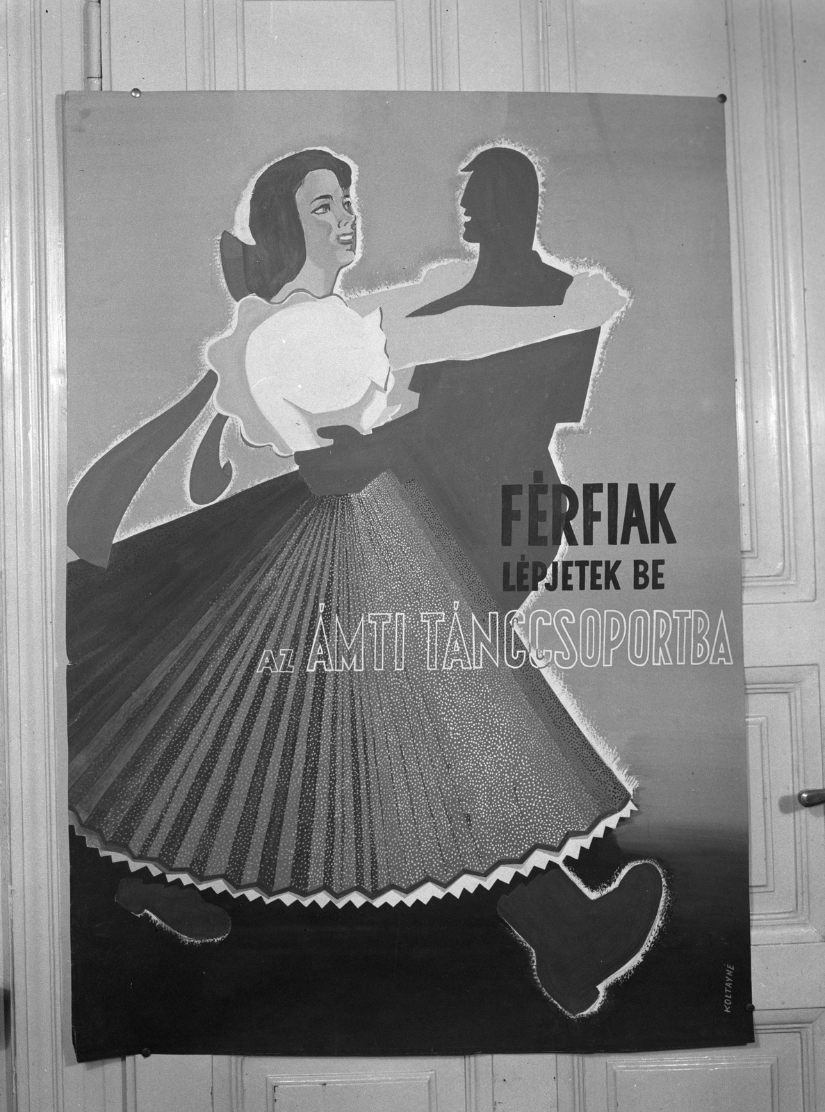 Hungary, Budapest VII., Rákóczi út 58., a felvétel az ÁMTI (Állami Mélyépítéstudományi Tervező Intézet) irodaházában készült., 1950, UVATERV, poster, dance, Budapest, Fortepan #79610