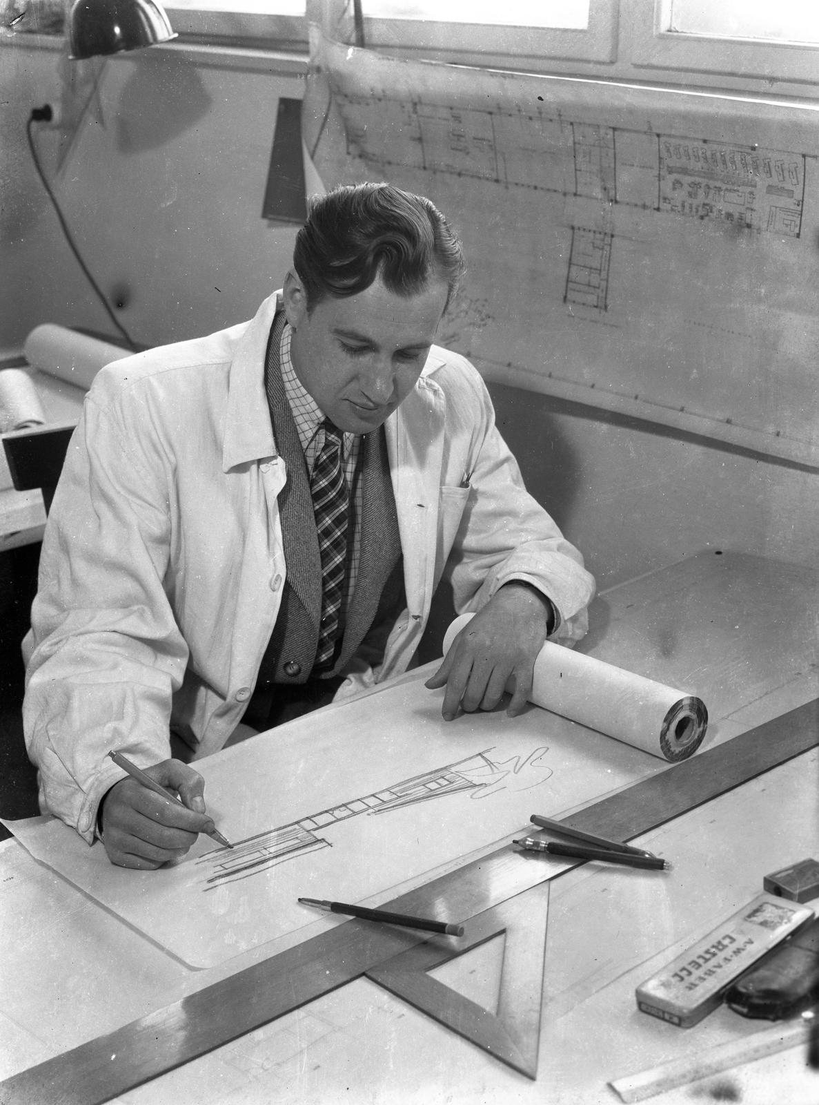 1951, UVATERV, office, light, planning, technical drawing, man, ruler, T-square, tracing paper, Faber-Castell-brand, Fortepan #79651