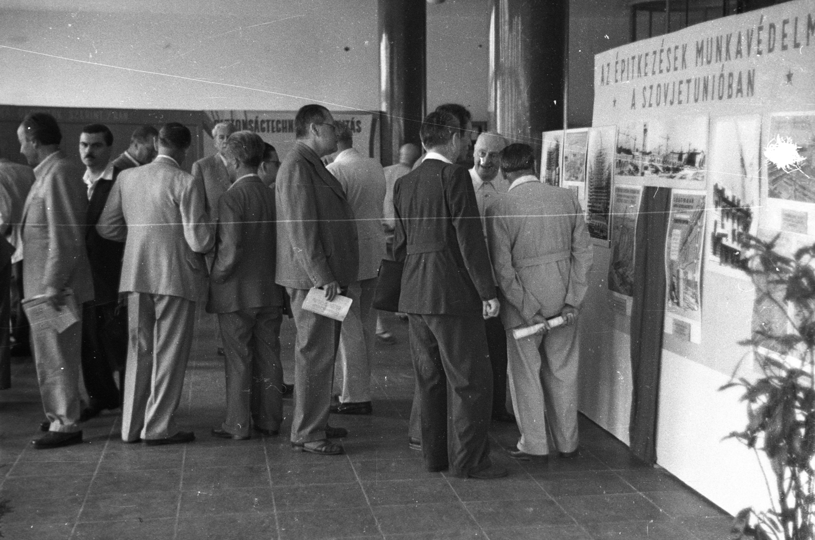 Hungary, Budapest VI., Dózsa György út 84. MÉMOSZ (Magyarországi Építőipari Munkások Országos Szövetsége) székháza., 1952, UVATERV, exhibition, Budapest, Fortepan #80011