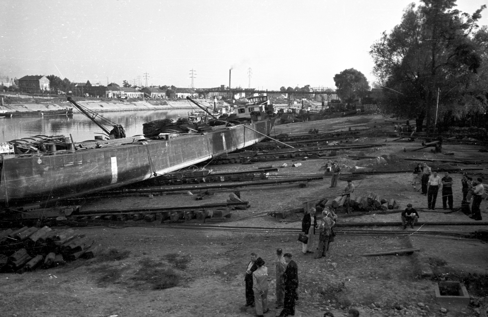 Hungary, Budapest IV., Újpesti-öböl, Népsziget, MAHART hajójavító., 1952, UVATERV, barge, boatyard, Budapest, Fortepan #80041