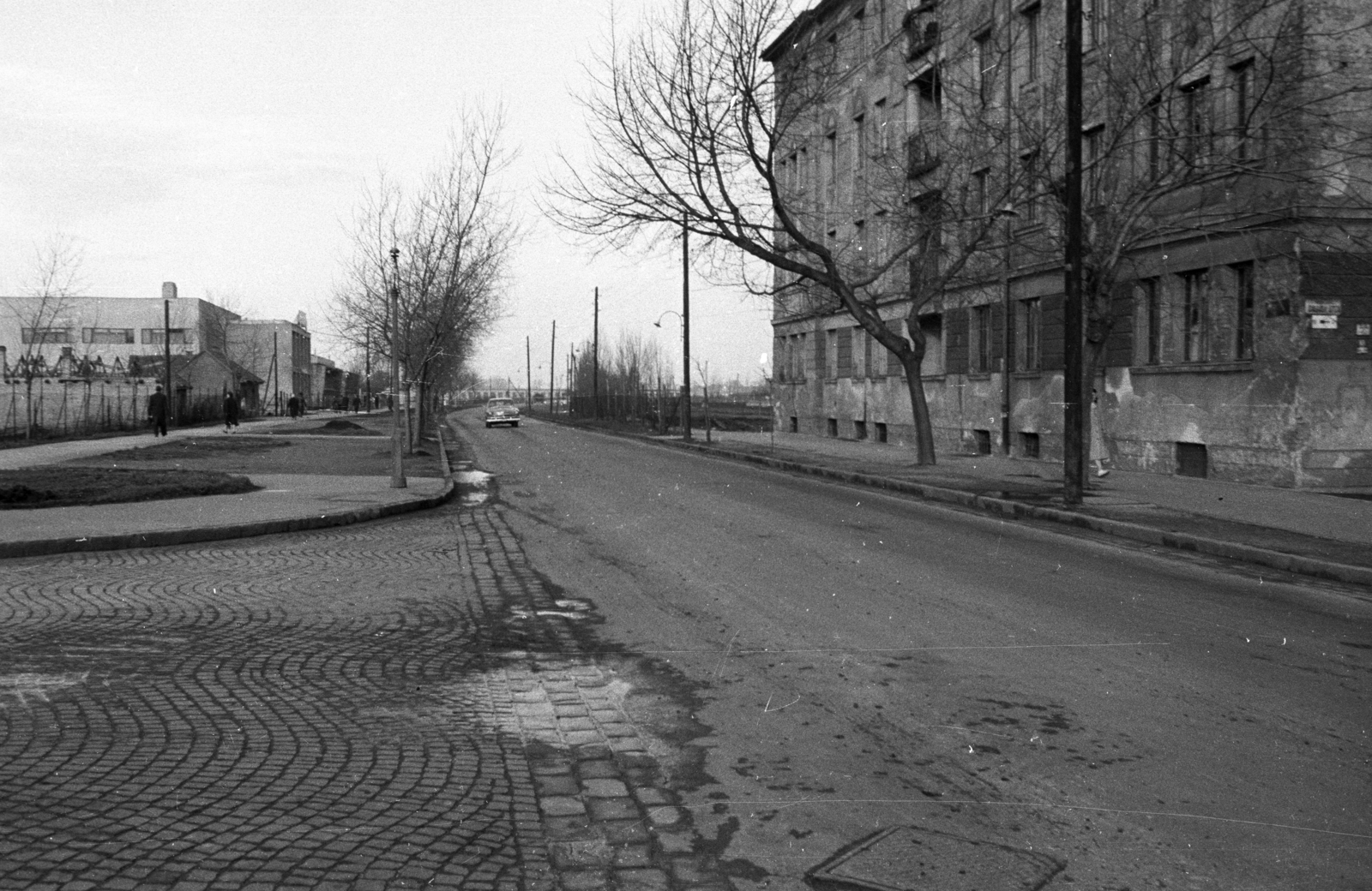 Hungary, Budapest XIII., Népfürdő utca, balra a Dagály (Szabadság) fürdő., 1960, UVATERV, M21 Wolga, Budapest, Fortepan #80055