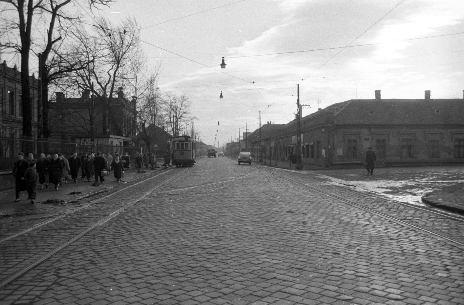 Hungary, Budapest IV., Váci út a Kemény Zsigmond utca torkolatánál, a Tungsram (később GE Hungary) előtt., 1960, UVATERV, Budapest, Fortepan #80063