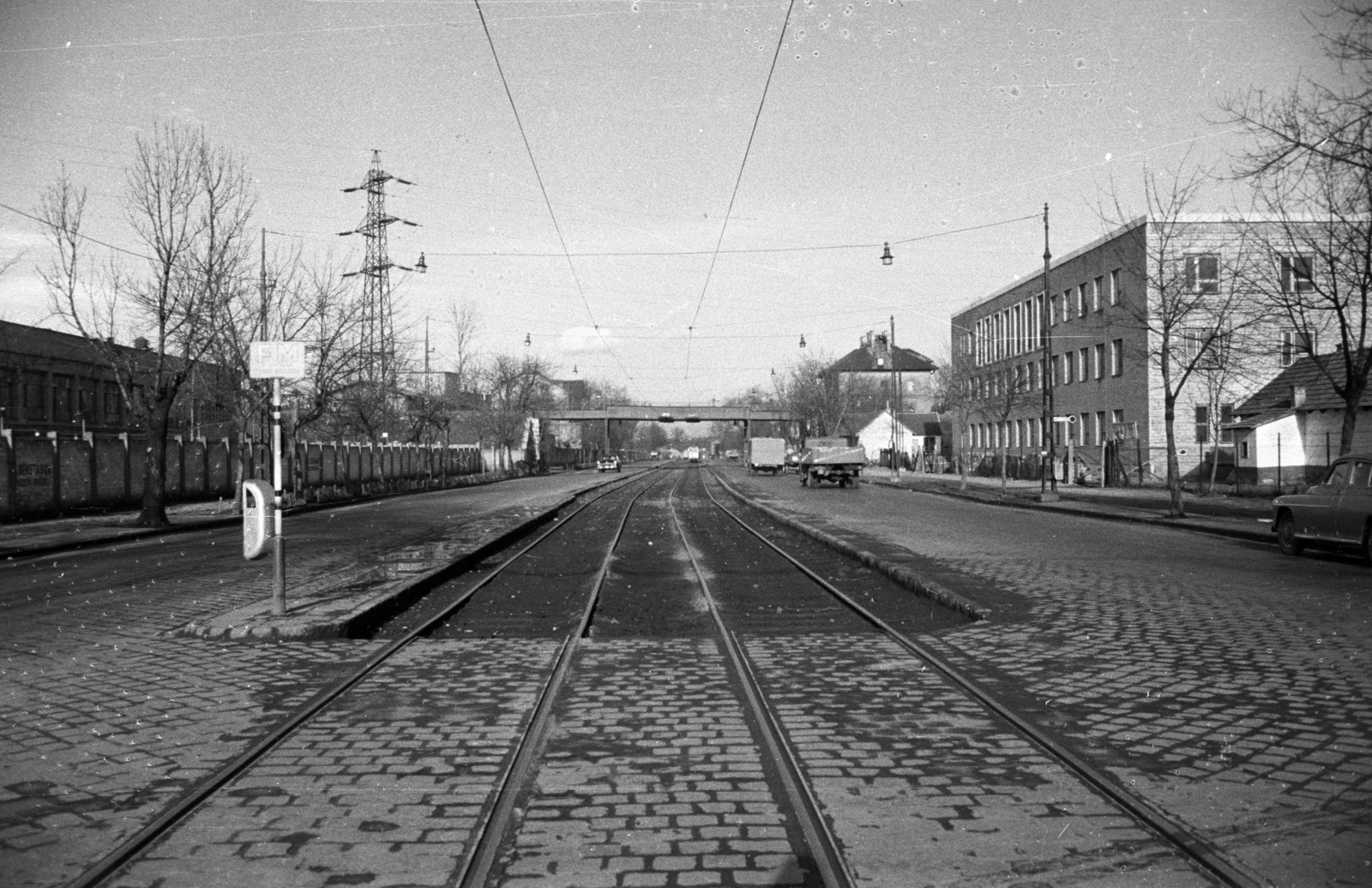 Hungary, Budapest XIII., Váci út a Szekszárdi utcától az Újpest kocsiszín felé nézve., 1960, UVATERV, Budapest, Fortepan #80068