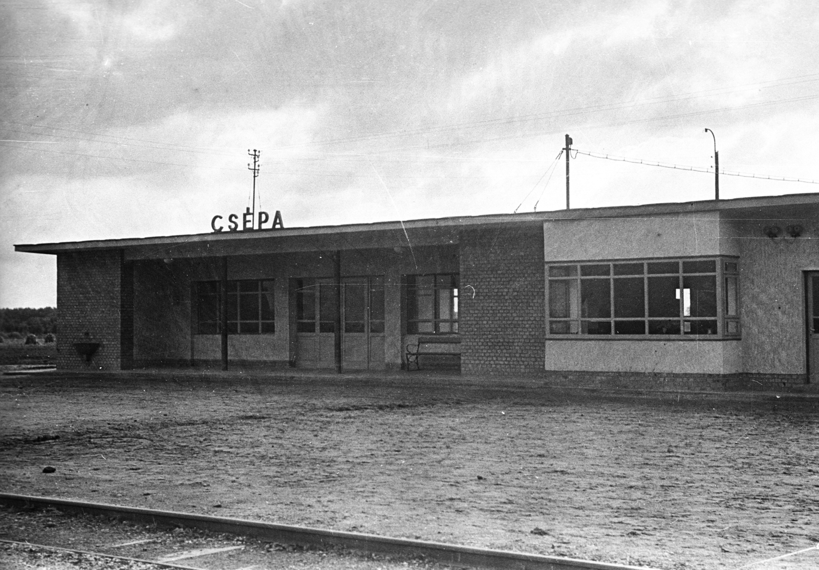Hungary, Csépa, vasútállomás., 1952, UVATERV, train station, place-name signs, Fortepan #80227