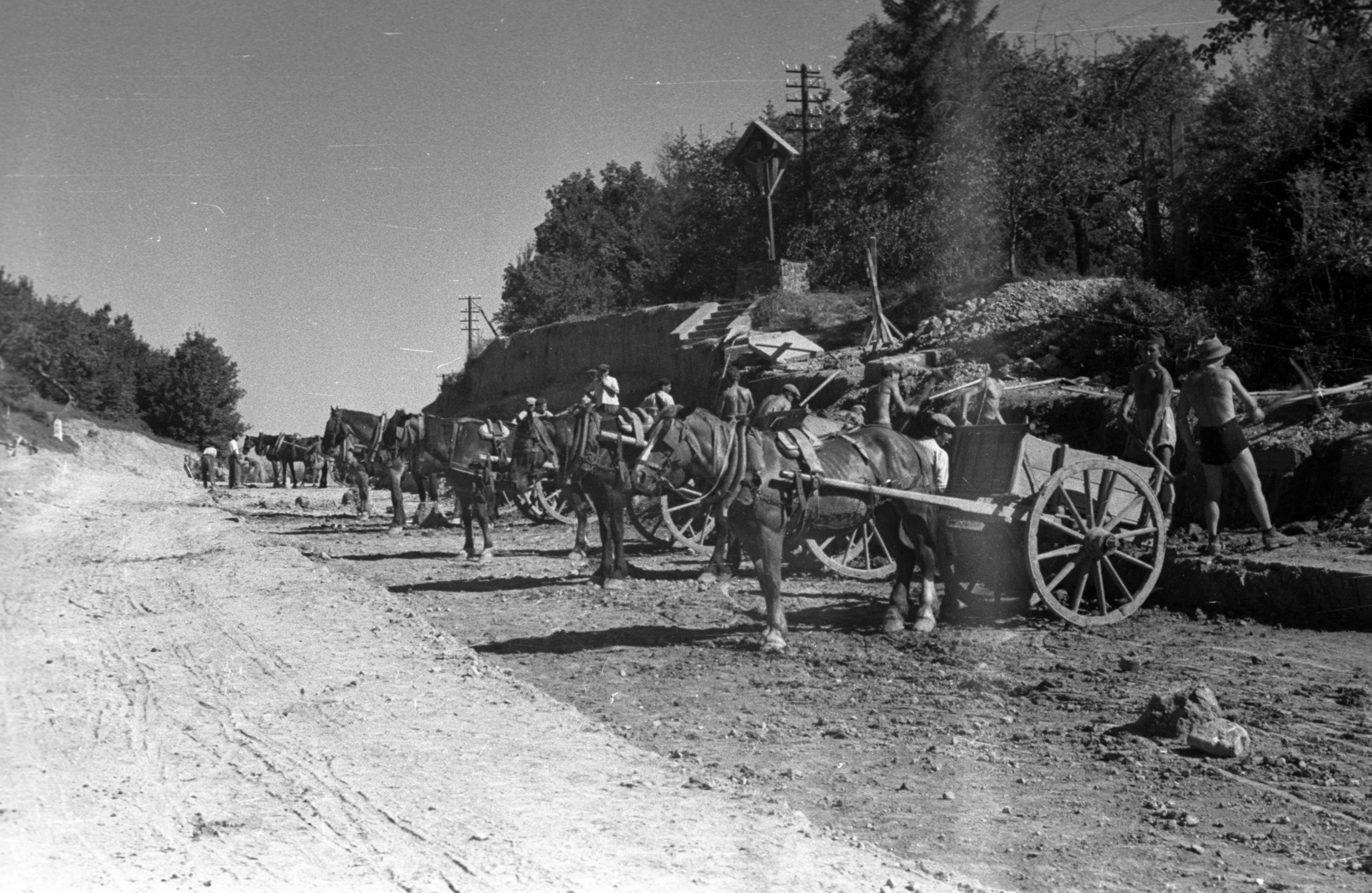 Hungary, 1952, UVATERV, cross, carrying loads, horse, cart, Fortepan #80258
