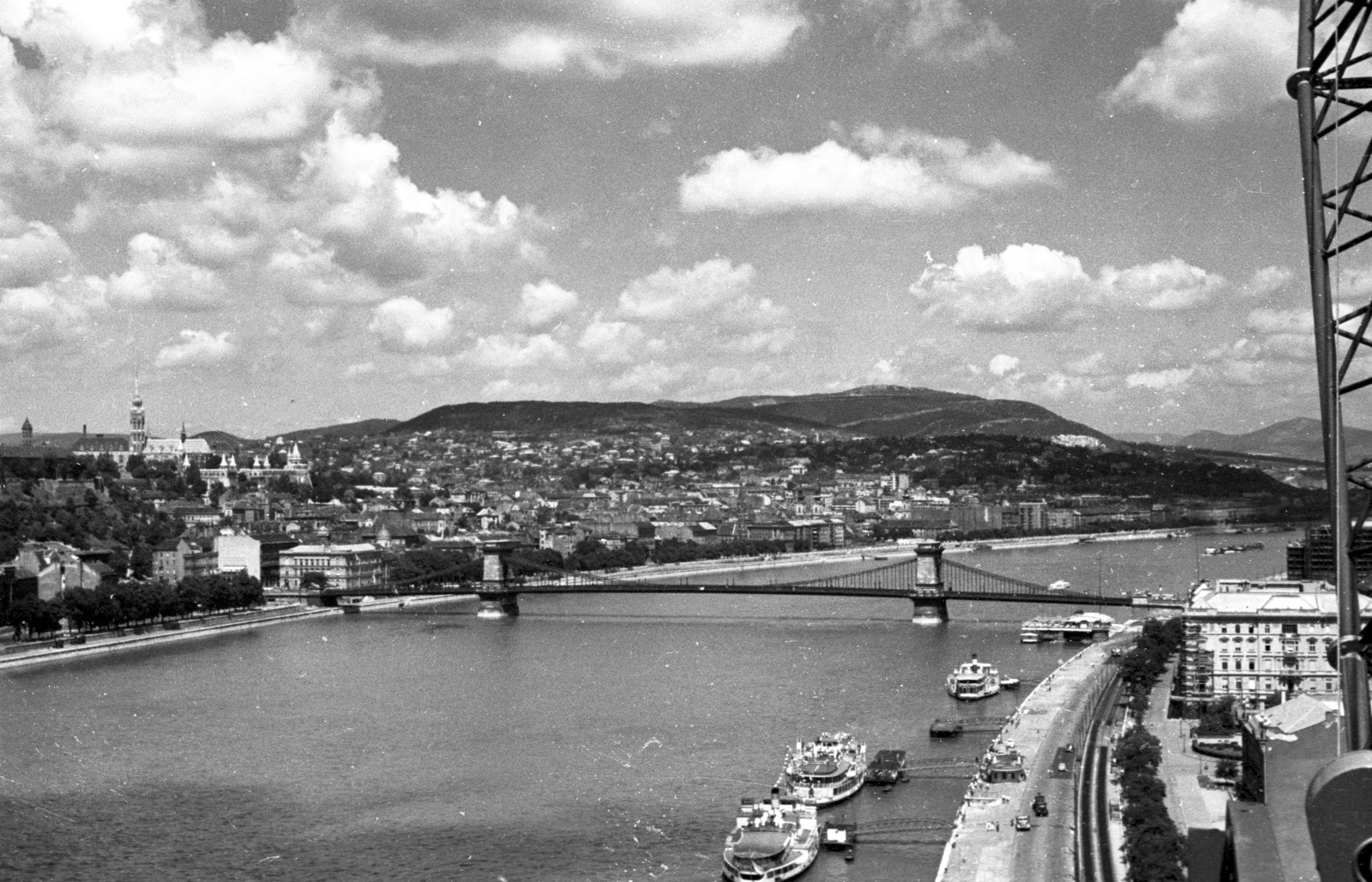 Hungary, Budapest, látkép az Erzsébet híd felől a Széchenyi Lánchíd és Buda felé., 1962, UVATERV, picture, suspension bridge, William Tierney Clark-design, Fortepan #80302
