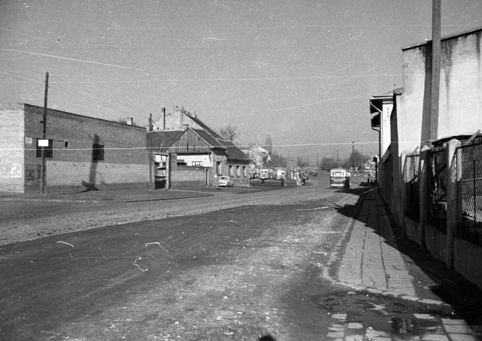 Hungary, Budapest III., Bécsi út a Vörösvári út felé nézve., 1960, UVATERV, bus, Budapest, bus stop, Fortepan #80390