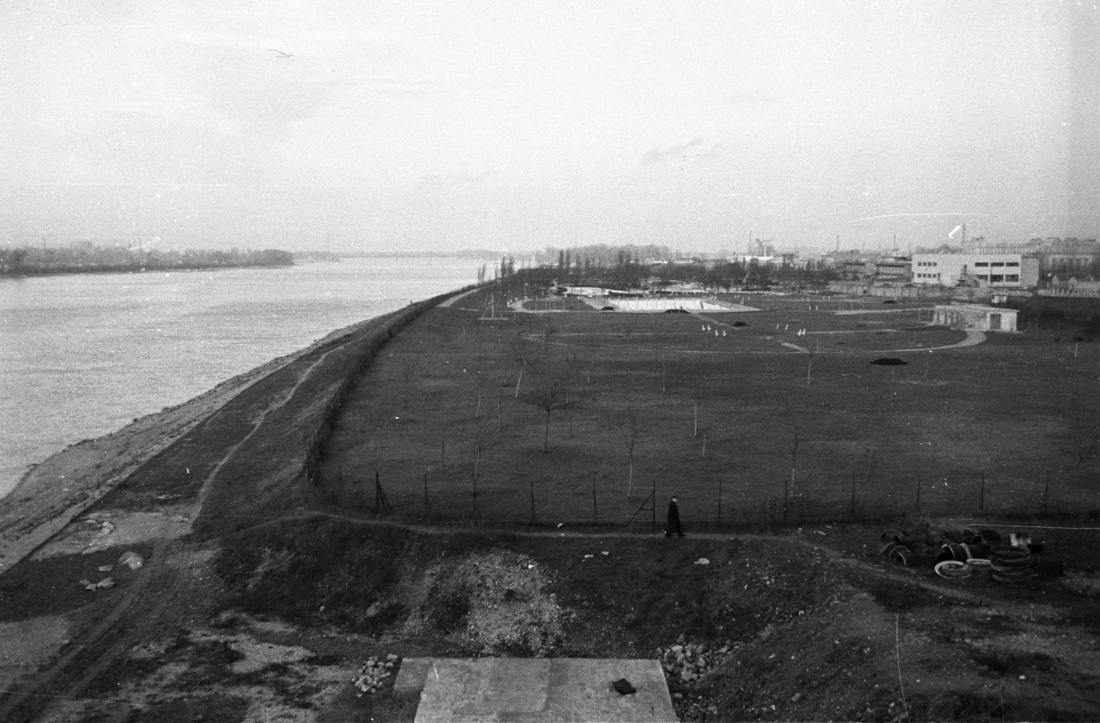 Hungary, Budapest XIII., Dagály (Szabadság) fürdő az Árpád hídról nézve., 1960, UVATERV, Budapest, Fortepan #80393