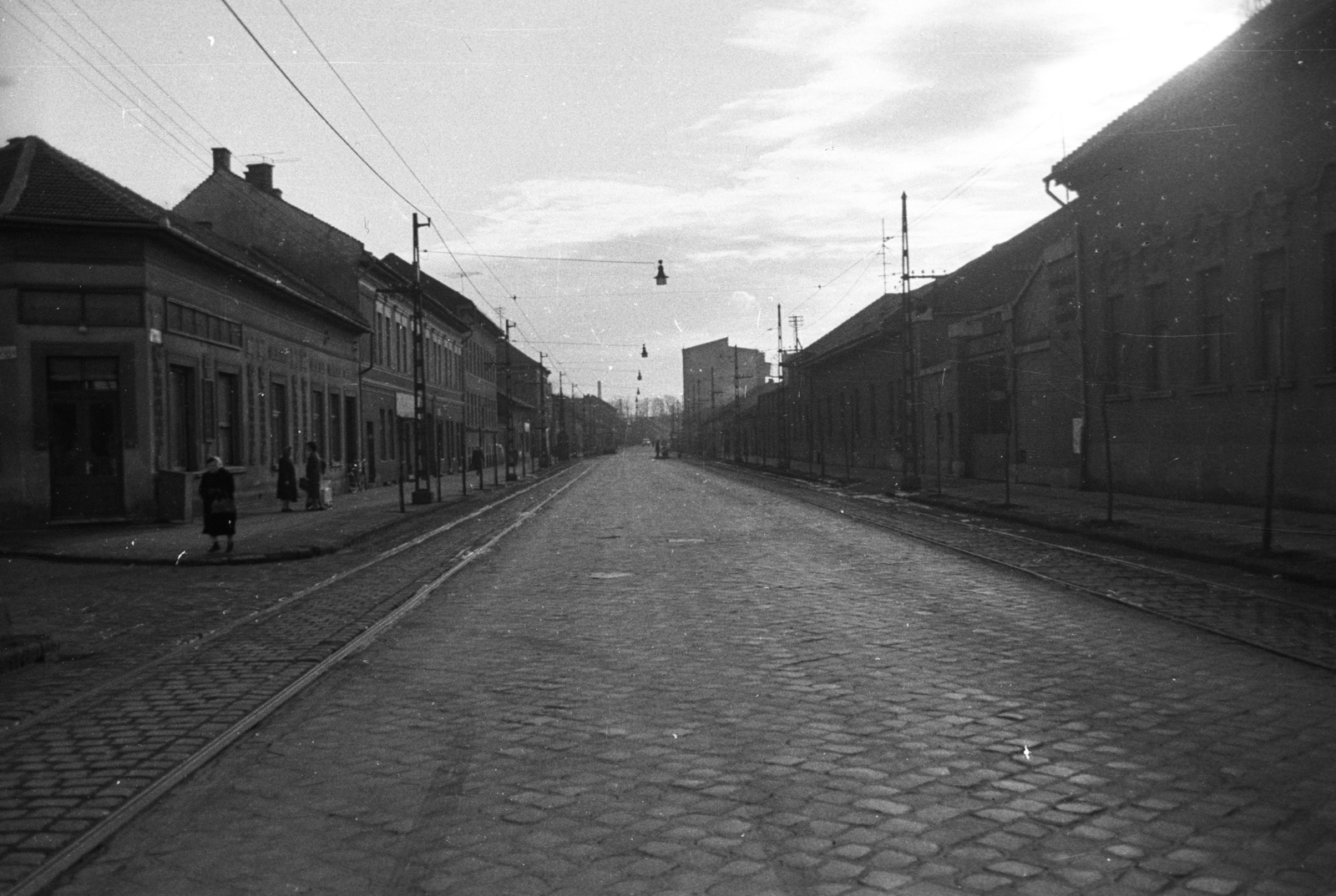 Magyarország, Budapest IV., Váci út a Tinódi utca torkolatától a Zsilip utca ("Aranyköz") felé nézve., 1960, UVATERV, Budapest, Fortepan #80394