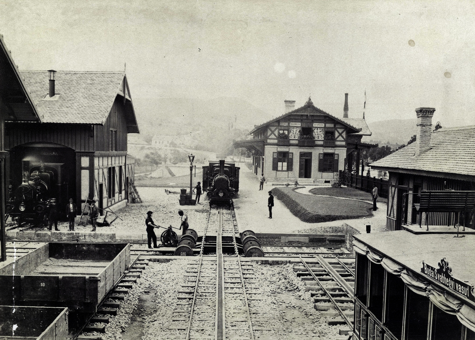 Magyarország, Városmajor, Budapest XII., a Fogaskerekű végállomása. A felvétel 1880-1890 között készült. A kép forrását kérjük így adja meg: Fortepan / Budapest Főváros Levéltára. Levéltári jelzet: HU.BFL.XV.19.d.1.05.189, 1900, Budapest Főváros Levéltára / Klösz György fényképei, Klösz György, Budapest, Fortepan #82244