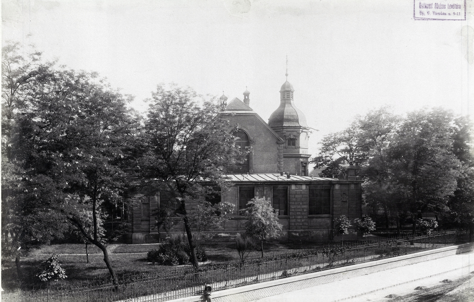 Hungary, Budapest VI., Epreskert, Benczúr Gyula műteremháza. A felvétel 1890 után készült. A kép forrását kérjük így adja meg: Fortepan / Budapest Főváros Levéltára. Levéltári jelzet: HU.BFL.XV.19.d.1.07.038, 1900, Budapest Főváros Levéltára / Klösz György fényképei, Klösz György, Budapest, Fortepan #82362