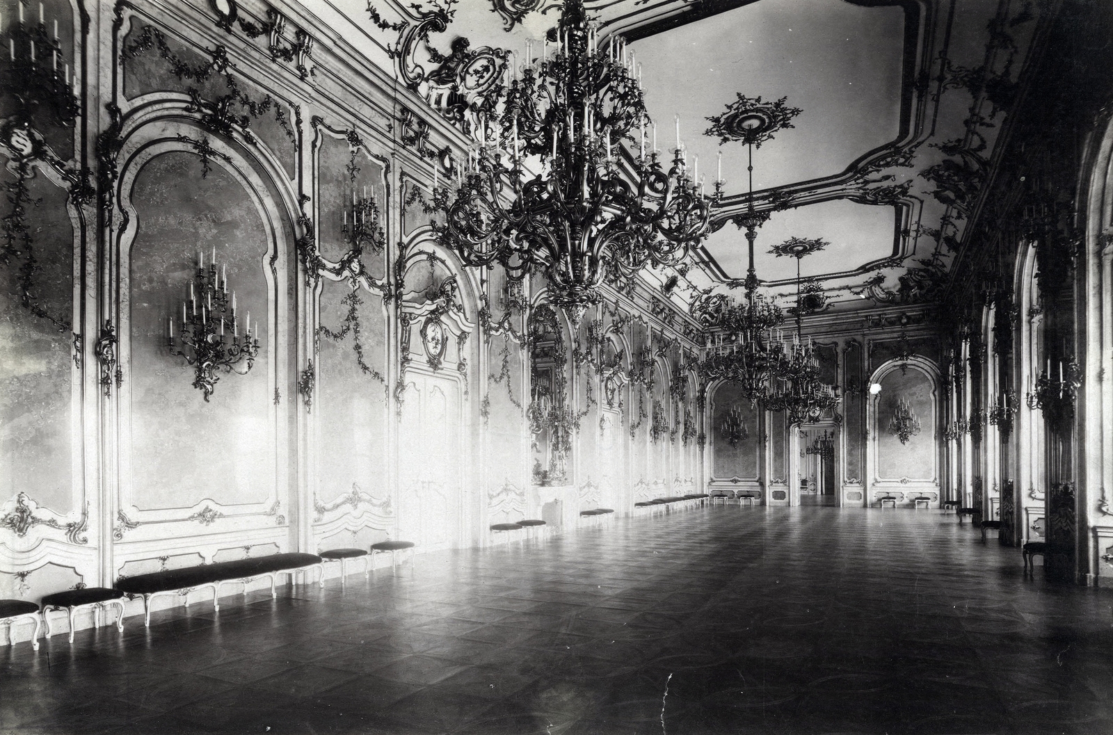 Hungary, Budapest I., a Királyi Palota díszterme. A felvétel 1890 után készült. A kép forrását kérjük így adja meg: Fortepan / Budapest Főváros Levéltára. Levéltári jelzet: HU.BFL.XV.19.d.1.07.182, 1900, Budapest Főváros Levéltára / Klösz György fényképei, Klösz György, Budapest, Fortepan #82506