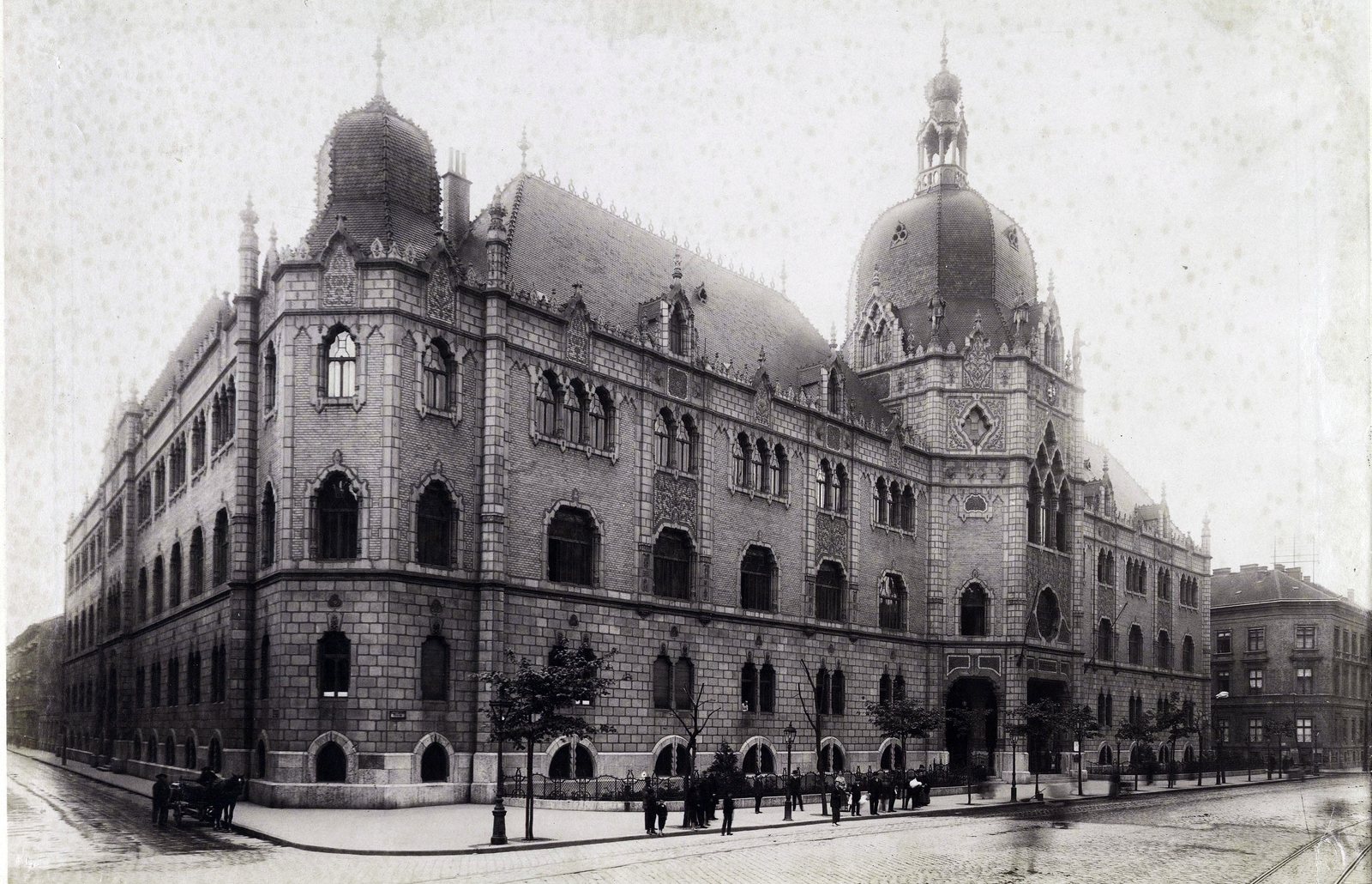 Hungary, Budapest IX., Üllői út 33-37., Iparművészeti Múzeum. A felvétel 1896 után készült. A kép forrását kérjük így adja meg: Fortepan / Budapest Főváros Levéltára. Levéltári jelzet: HU.BFL.XV.19.d.1.08.119, 1900, Budapest Főváros Levéltára / Klösz György fényképei, Klösz György, Secession, museum, Ödön Lechner-design, Budapest, Art Nouveau architecture, Gyula Pártos-design, Fortepan #82644