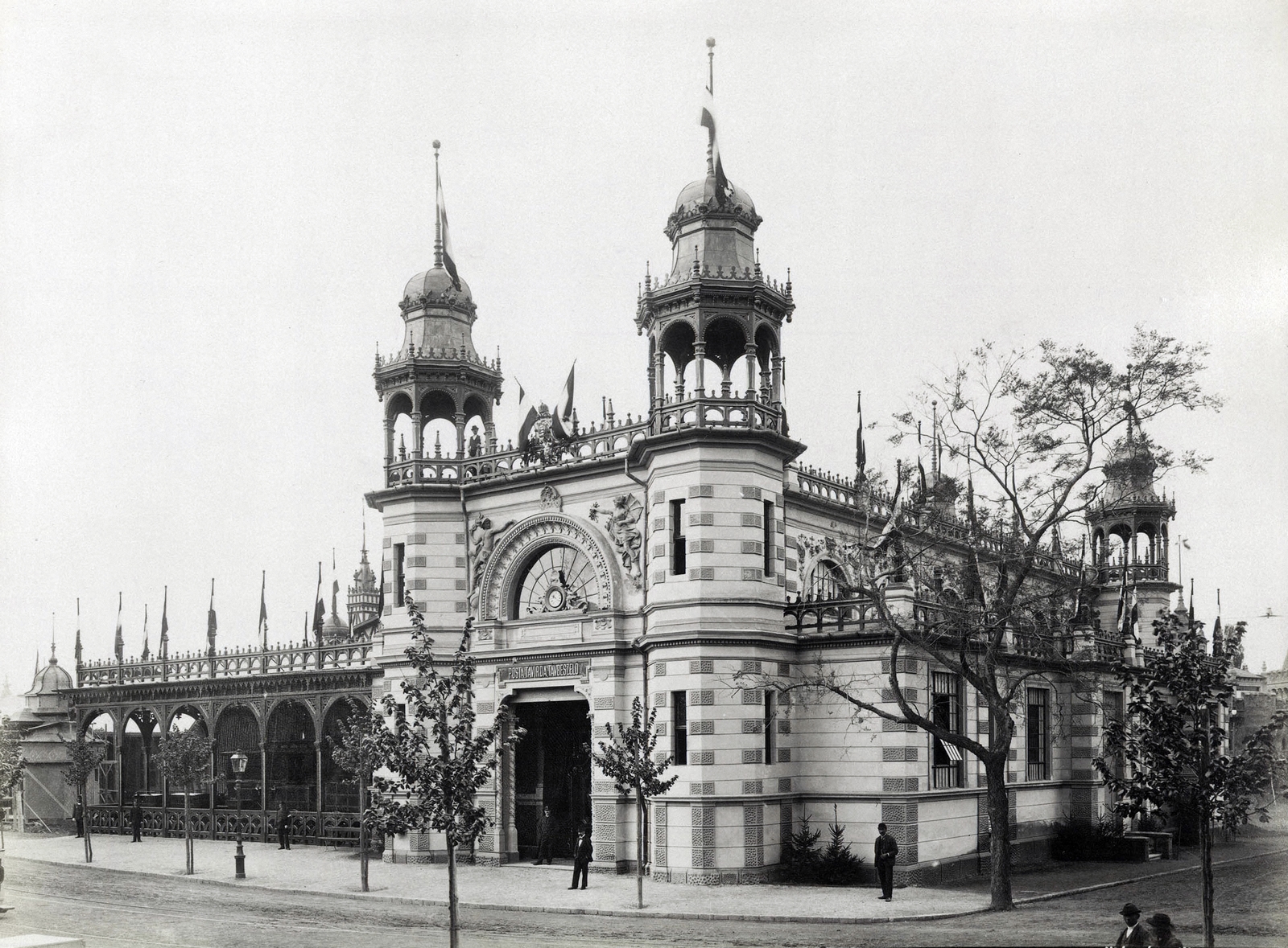 Hungary, Budapest XIV., "Millenniumi kiállítás: Posta, távírda, távbeszélő pavilon. A felvétel 1896-ban készült." A kép forrását kérjük így adja meg: Fortepan / Budapest Főváros Levéltára. Levéltári jelzet: HU.BFL.XV.19.d.1.09.011, 1900, Budapest Főváros Levéltára / Klösz György fényképei, Klösz György, Budapest, Millennium Exhibition, Fortepan #82685