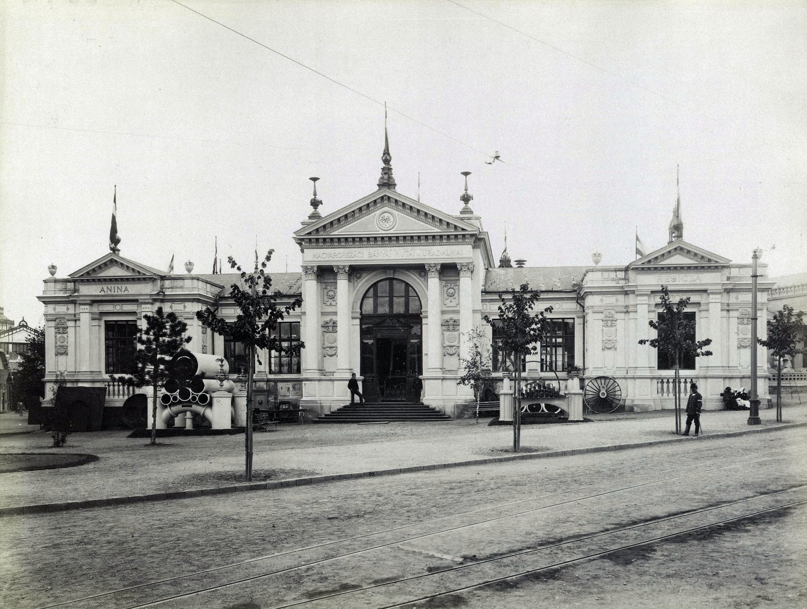 Hungary, Budapest XIV., "Millenniumi kiállítás: Osztrák-Magyar Állami Vasutak magyarországi bányái, hutái, uradalmai kiállítási csarnok. A felvétel 1896-ban készült." A kép forrását kérjük így adja meg: Fortepan / Budapest Főváros Levéltára. Levéltári jelzet: HU.BFL.XV.19.d.1.09.019, 1900, Budapest Főváros Levéltára / Klösz György fényképei, Klösz György, Budapest, Millennium Exhibition, Fortepan #82693