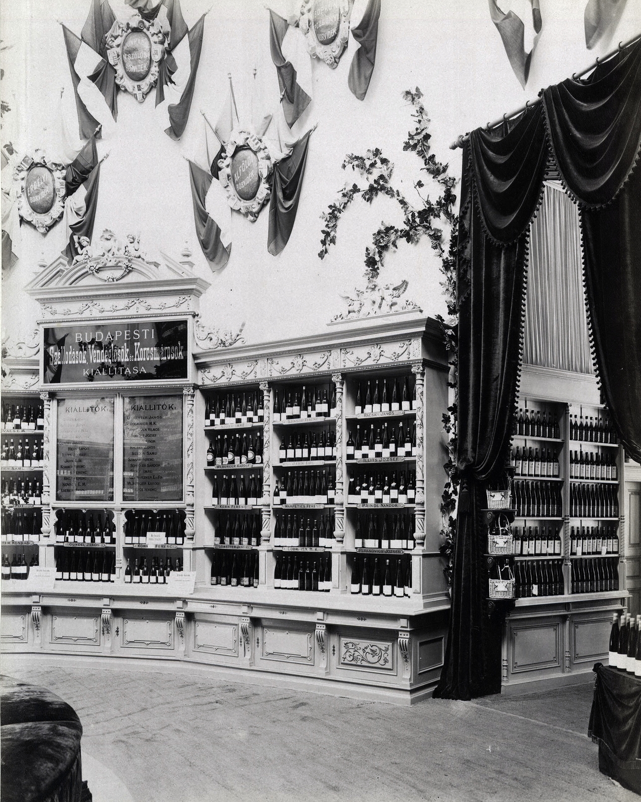 Hungary, Budapest XIV., "Millenniumi kiállítás: Bor kiállítás pavilonja. A felvétel 1896-ban készült." A kép forrását kérjük így adja meg: Fortepan / Budapest Főváros Levéltára. Levéltári jelzet: HU.BFL.XV.19.d.1.09.042, 1900, Budapest Főváros Levéltára / Klösz György fényképei, Klösz György, Budapest, Millennium Exhibition, Fortepan #82716