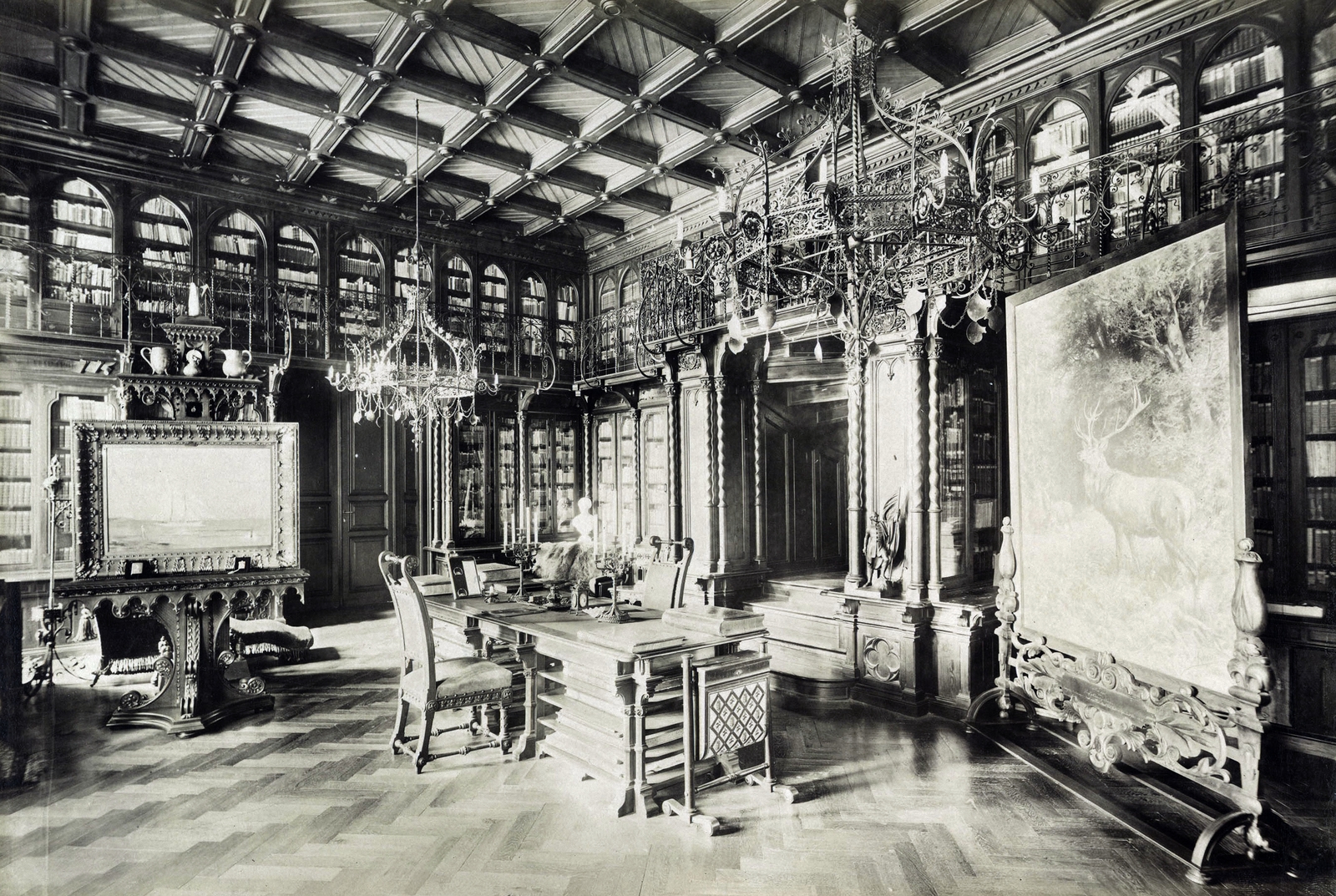 Hungary, Nádasdladány, Nádasdy-kastély, könyvtár. A felvétel 1895-1899 között készült. A kép forrását kérjük így adja meg: Fortepan / Budapest Főváros Levéltára. Levéltári jelzet: HU.BFL.XV.19.d.1.12.021, 1900, Budapest Főváros Levéltára / Klösz György fényképei, Klösz György, interior, chandelier, bookcase, coffered ceiling, Fortepan #83325