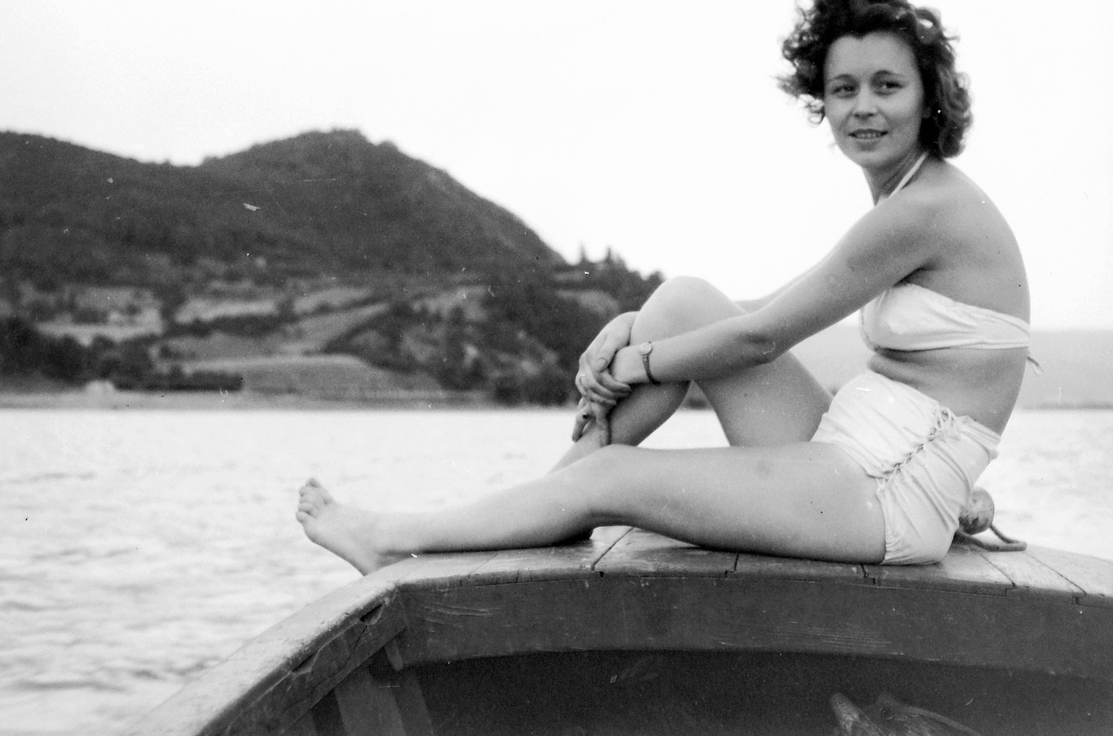 Hungary, Danube Bend, Visegrád, Kisoroszi felől., 1953, Fortepan, portrait, bathing suit, watch, boat, woman, Fortepan #8403