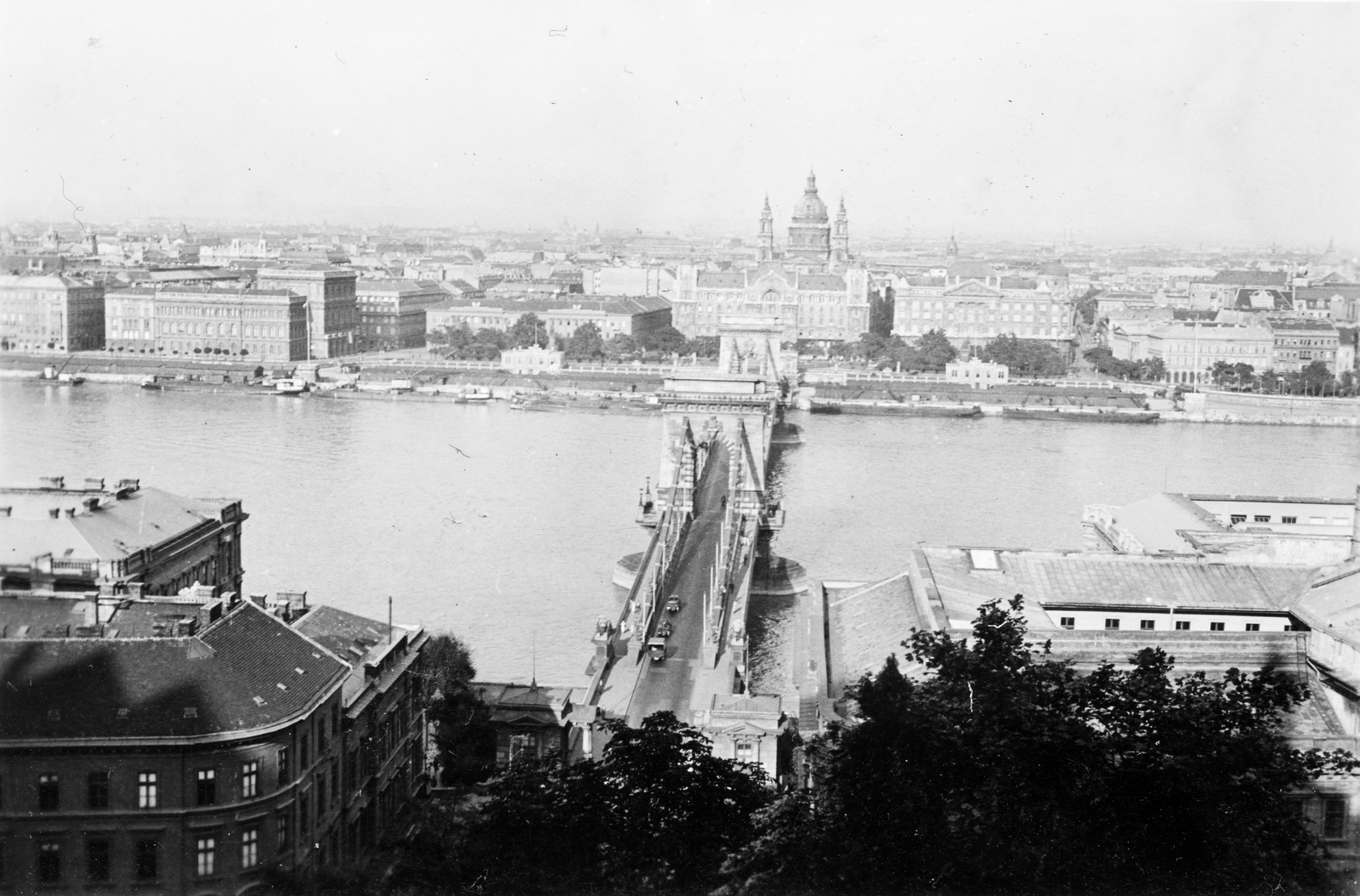 Hungary, Budapest I., kilátás a budai Várból a Clark Ádám tér, a Széchenyi Lánchíd és a Bazilika felé., 1932, Lajtai László, picture, Budapest, suspension bridge, William Tierney Clark-design, Fortepan #84736